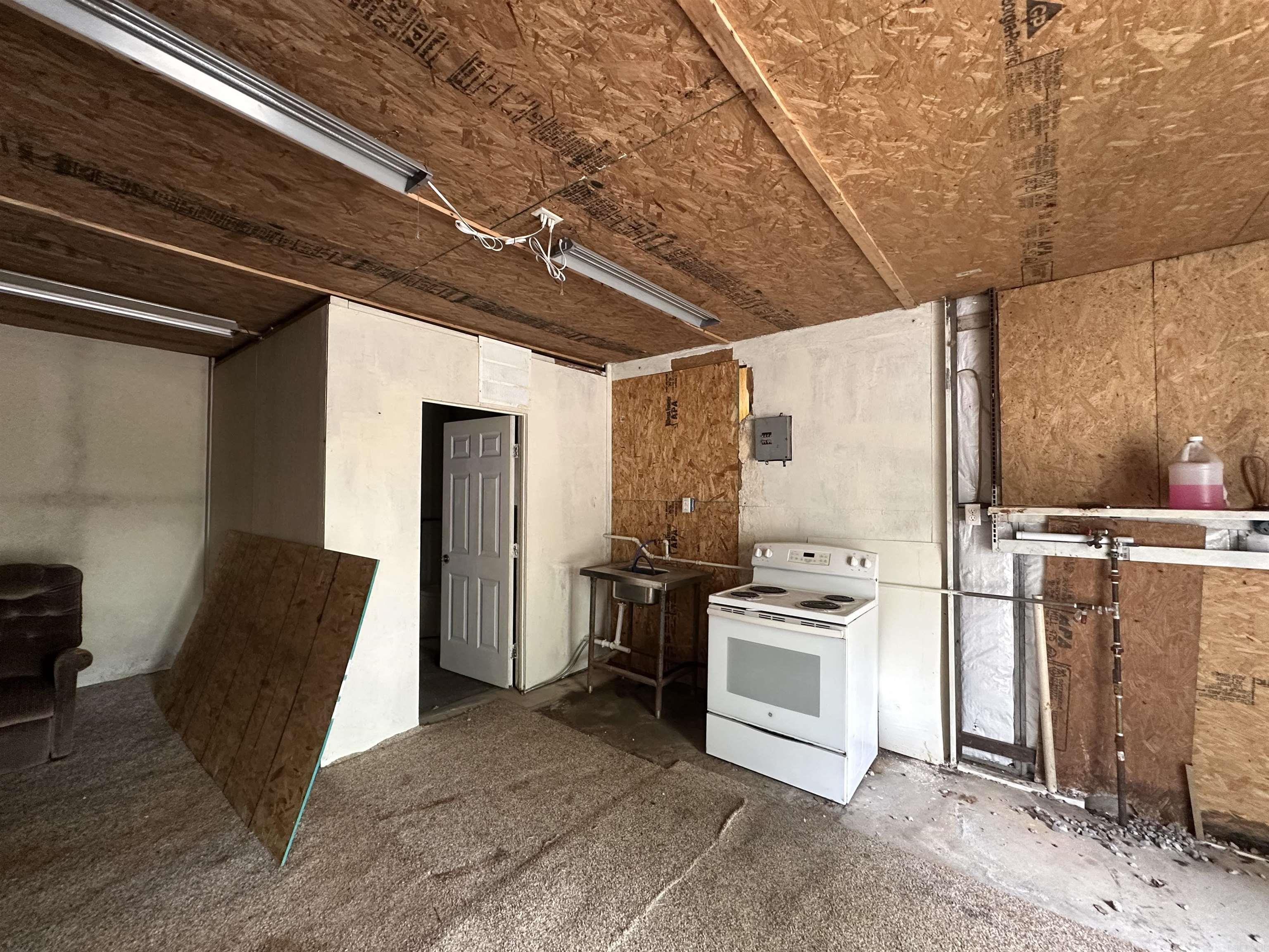 446  MC 124  Oakland, AR