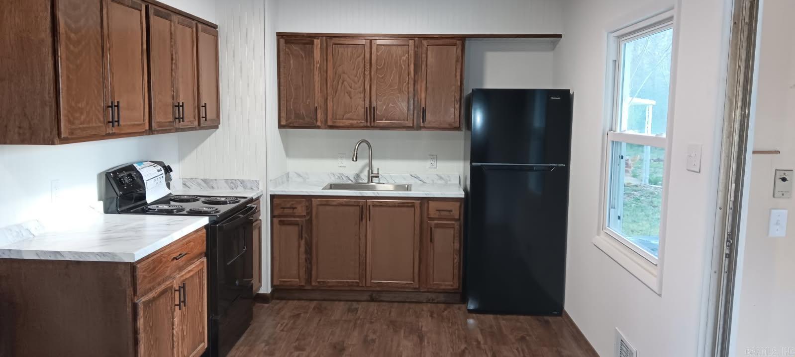 160  Hiawatha  Cherokee Village, AR