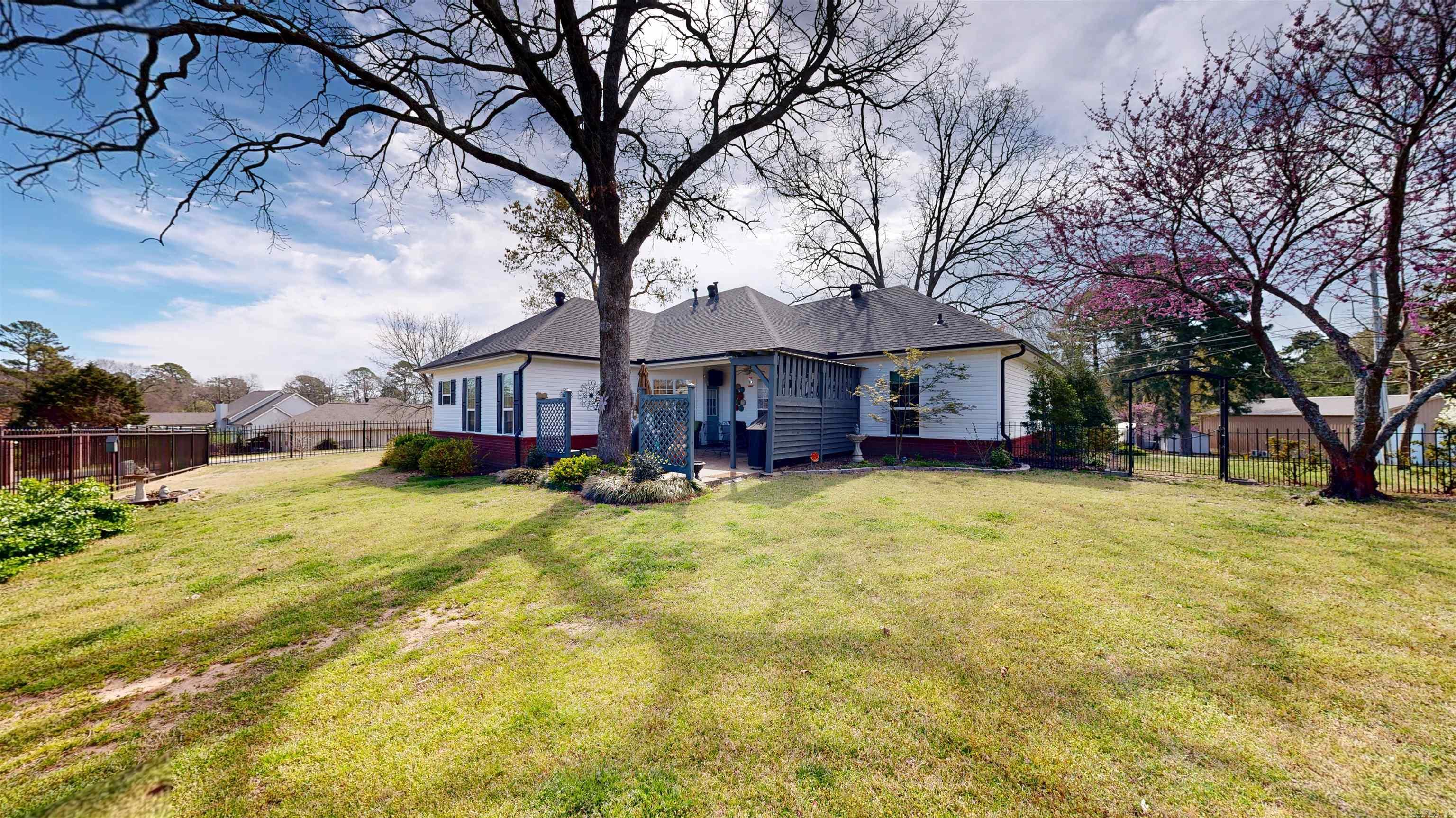 2850 Marion Anderson Road Hot Springs, AR 71913