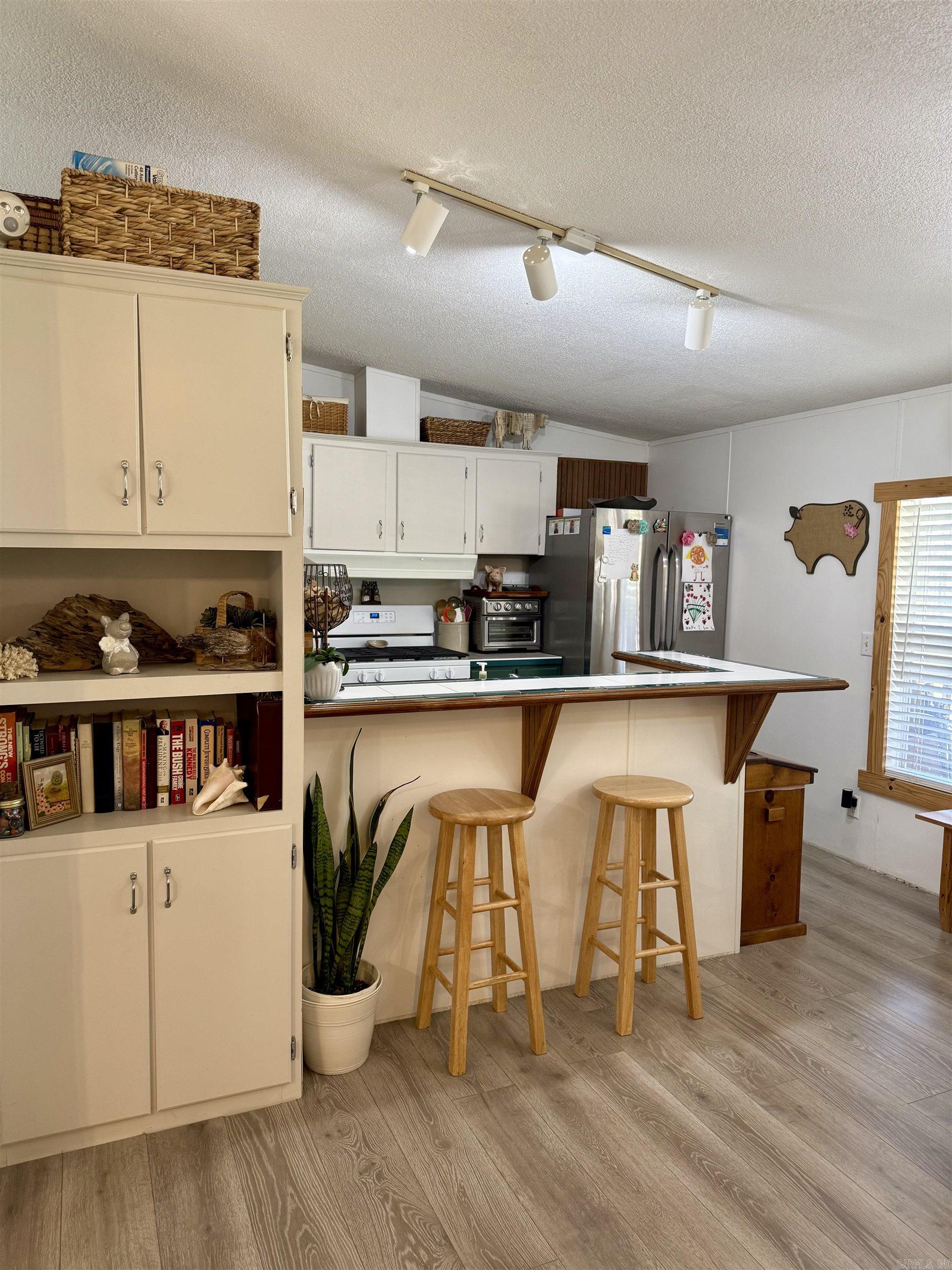 323  Hwy 337  Higden, AR