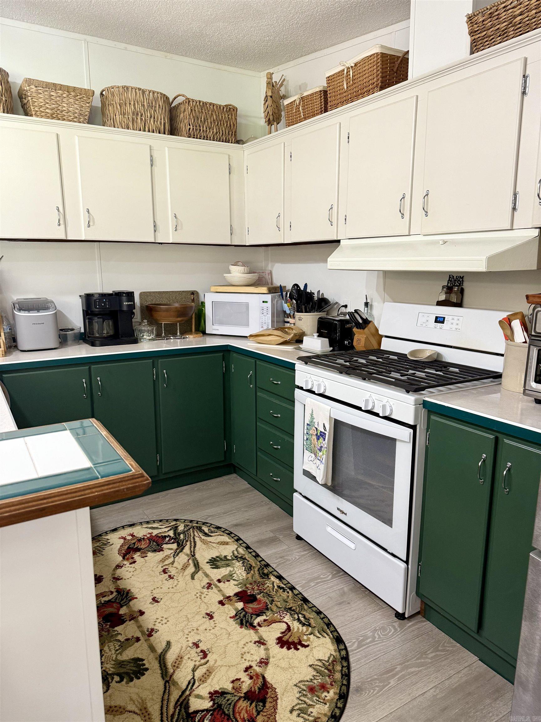 323  Hwy 337  Higden, AR