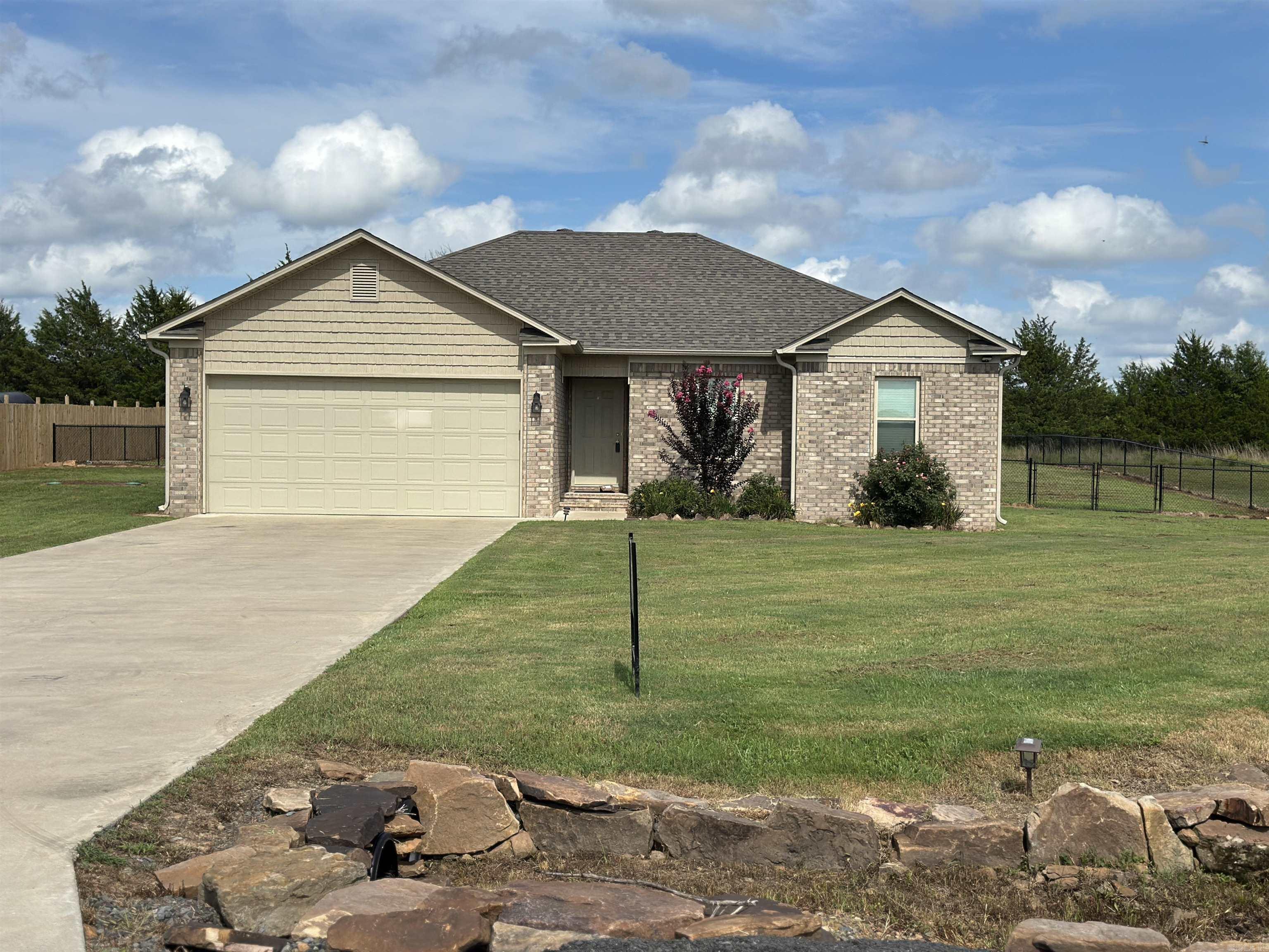 114 Greg Sneed Drive
