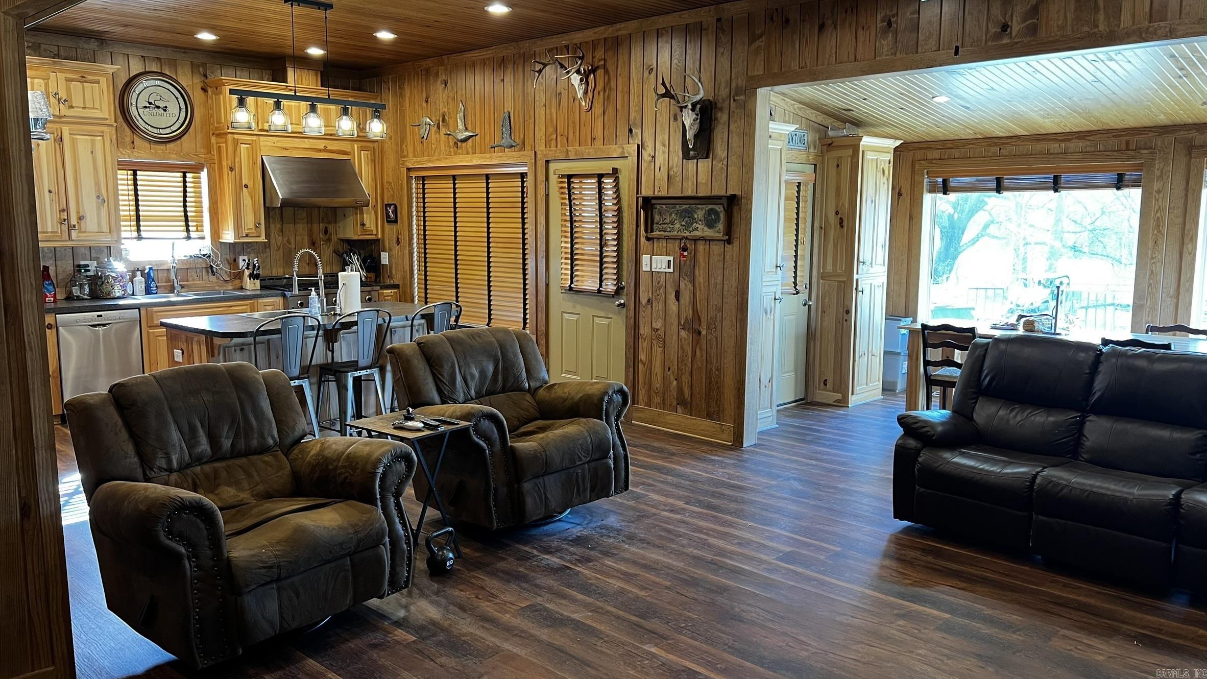 1317  Upper Maddox Bay  Holly Grove, AR