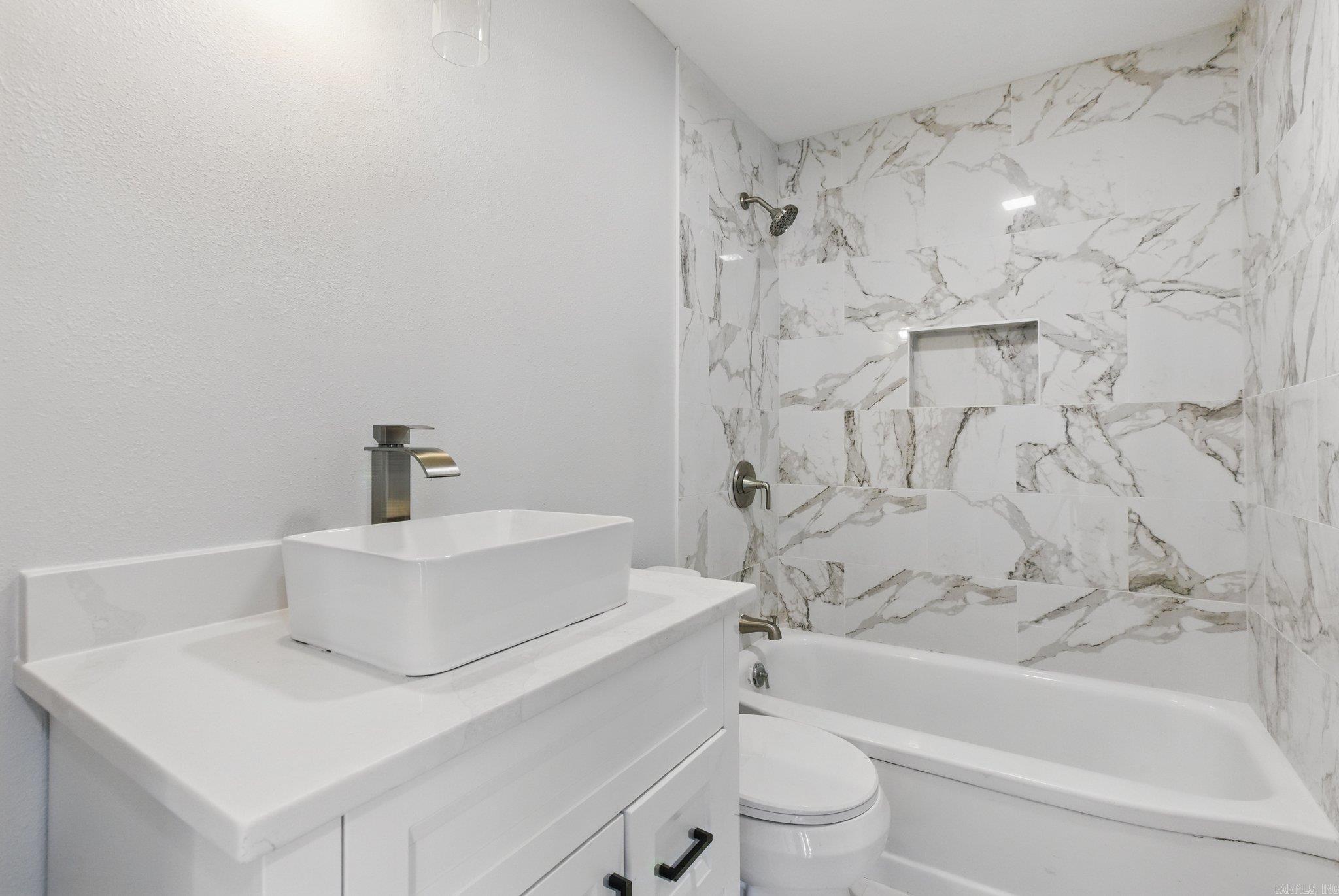 4219 W 13th Street  Little Rock, AR