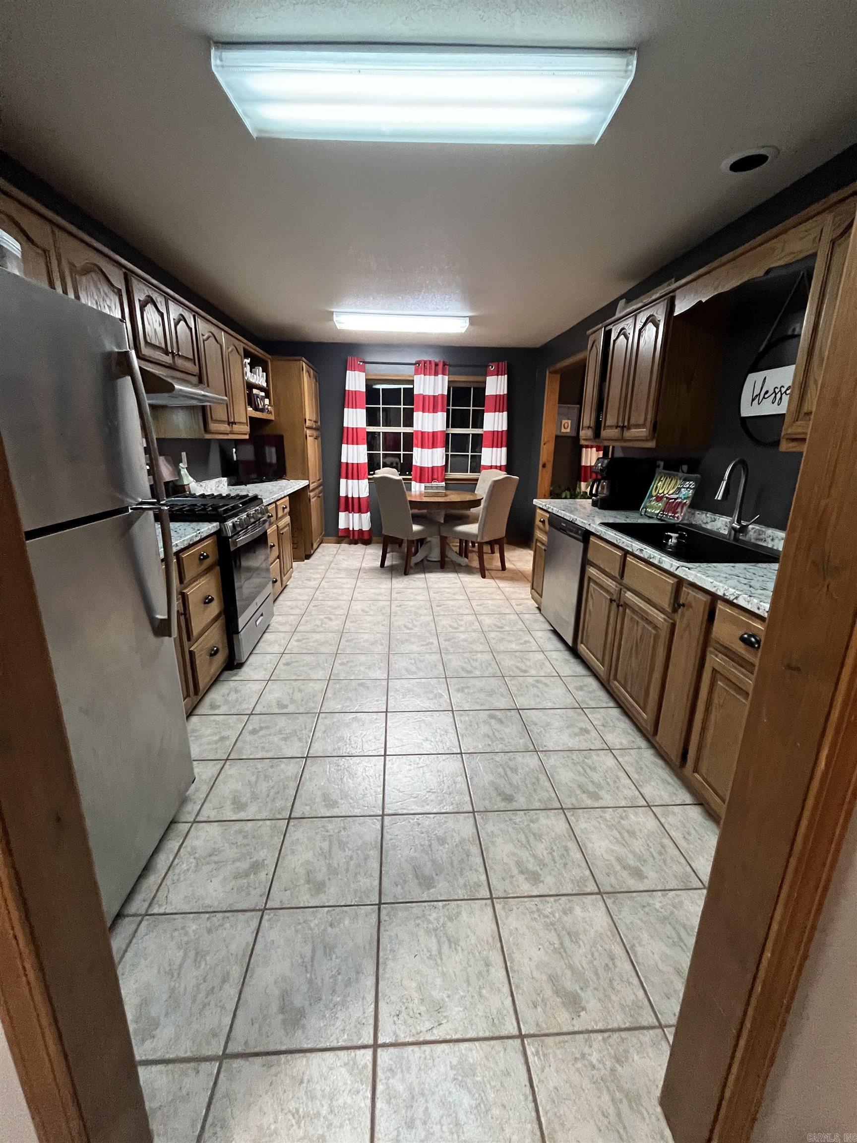 339  Allen  Melbourne, AR