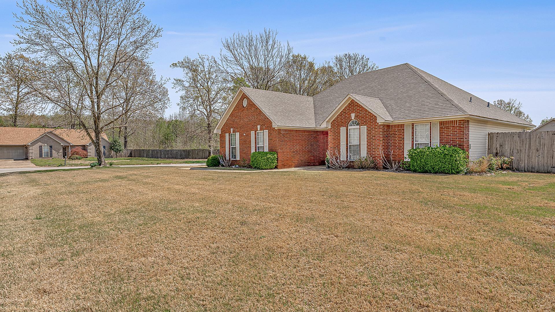 341 Savannah Jonesboro, AR 72404