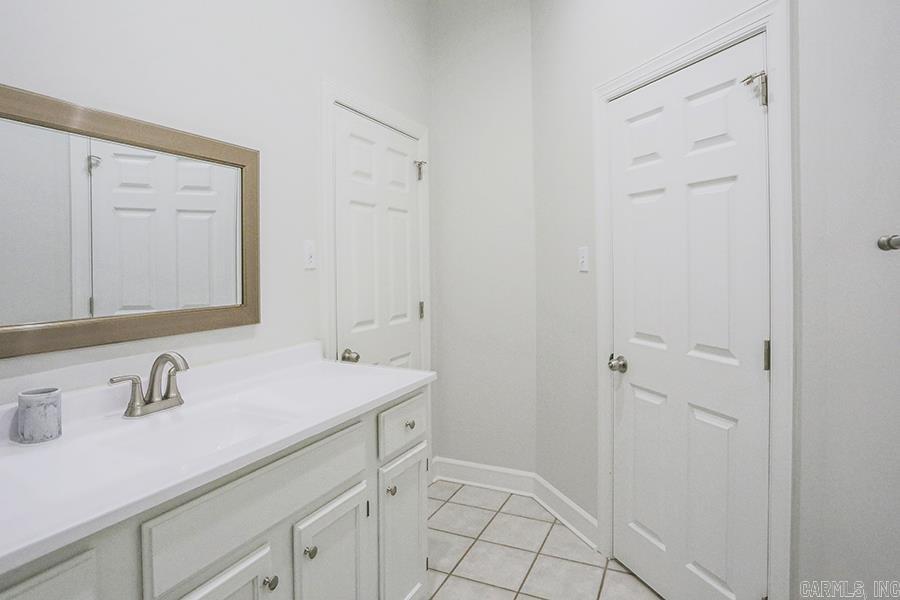 33  Bretagne  Little Rock, AR