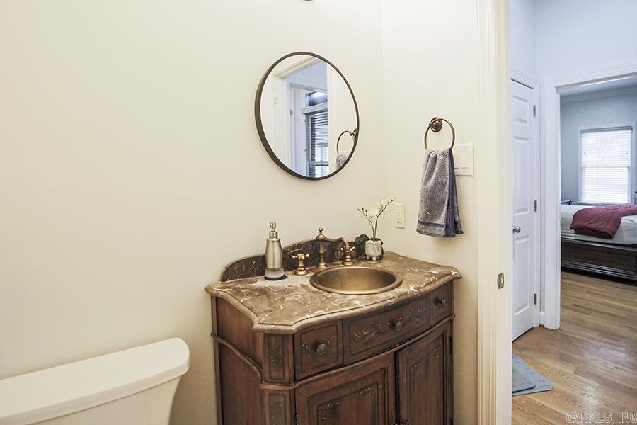33  Bretagne  Little Rock, AR
