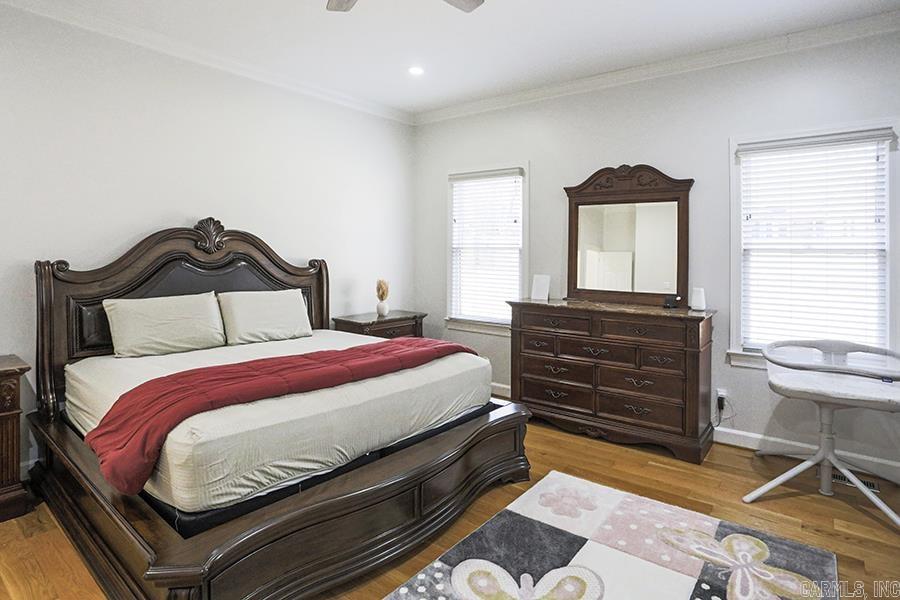 33  Bretagne  Little Rock, AR