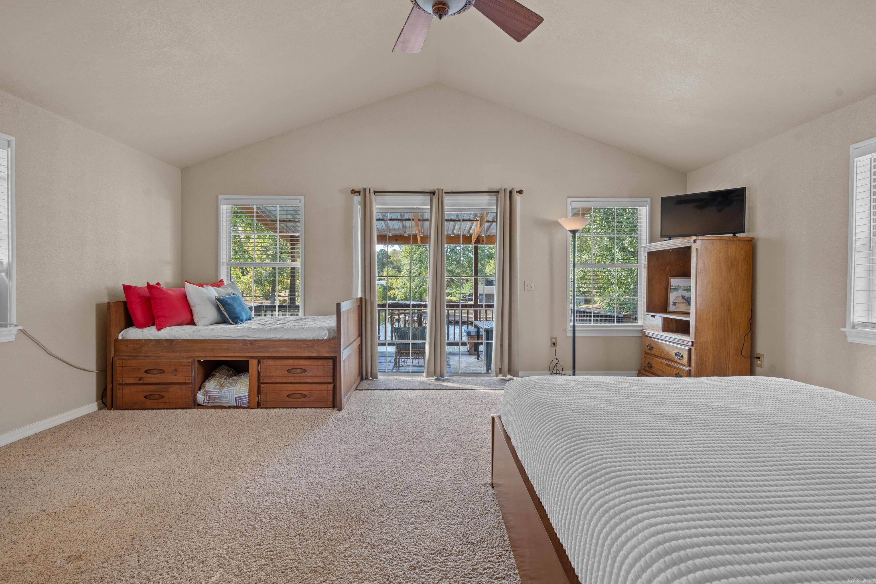 1051 Cozy Acres Road Mountain Pine, AR 71956