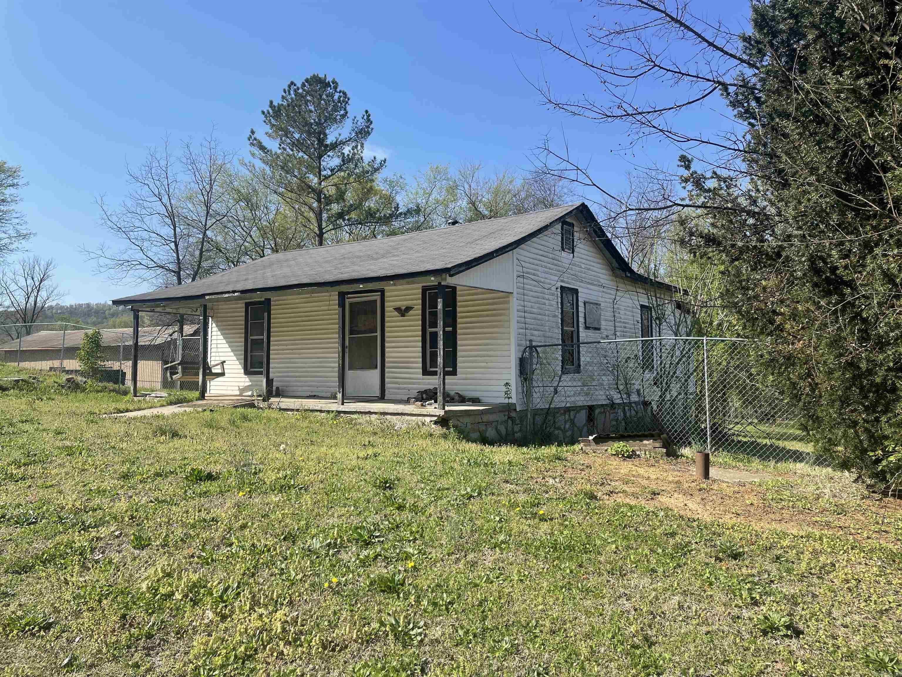78  Main Street  Guion, AR