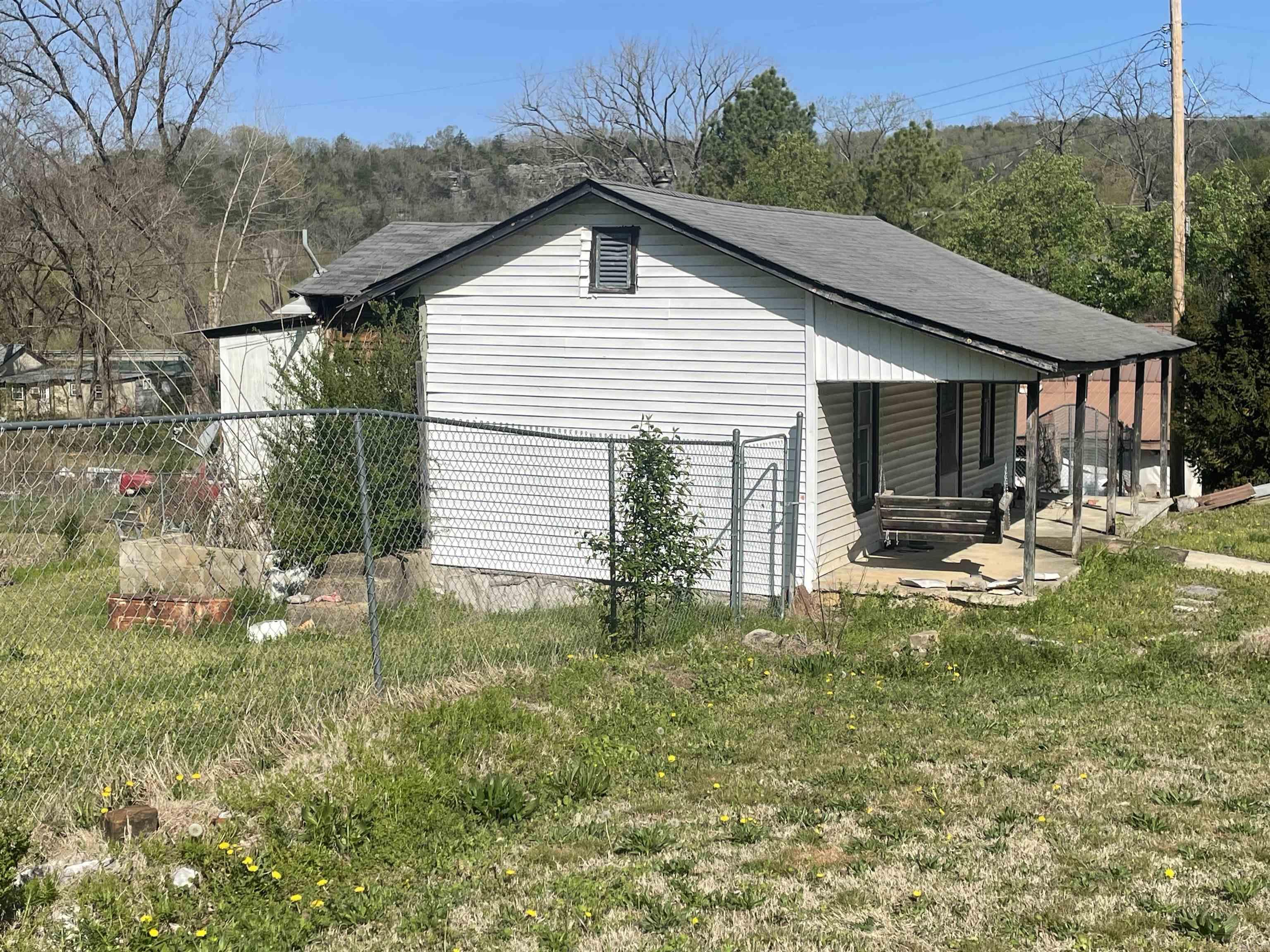 78  Main Street  Guion, AR