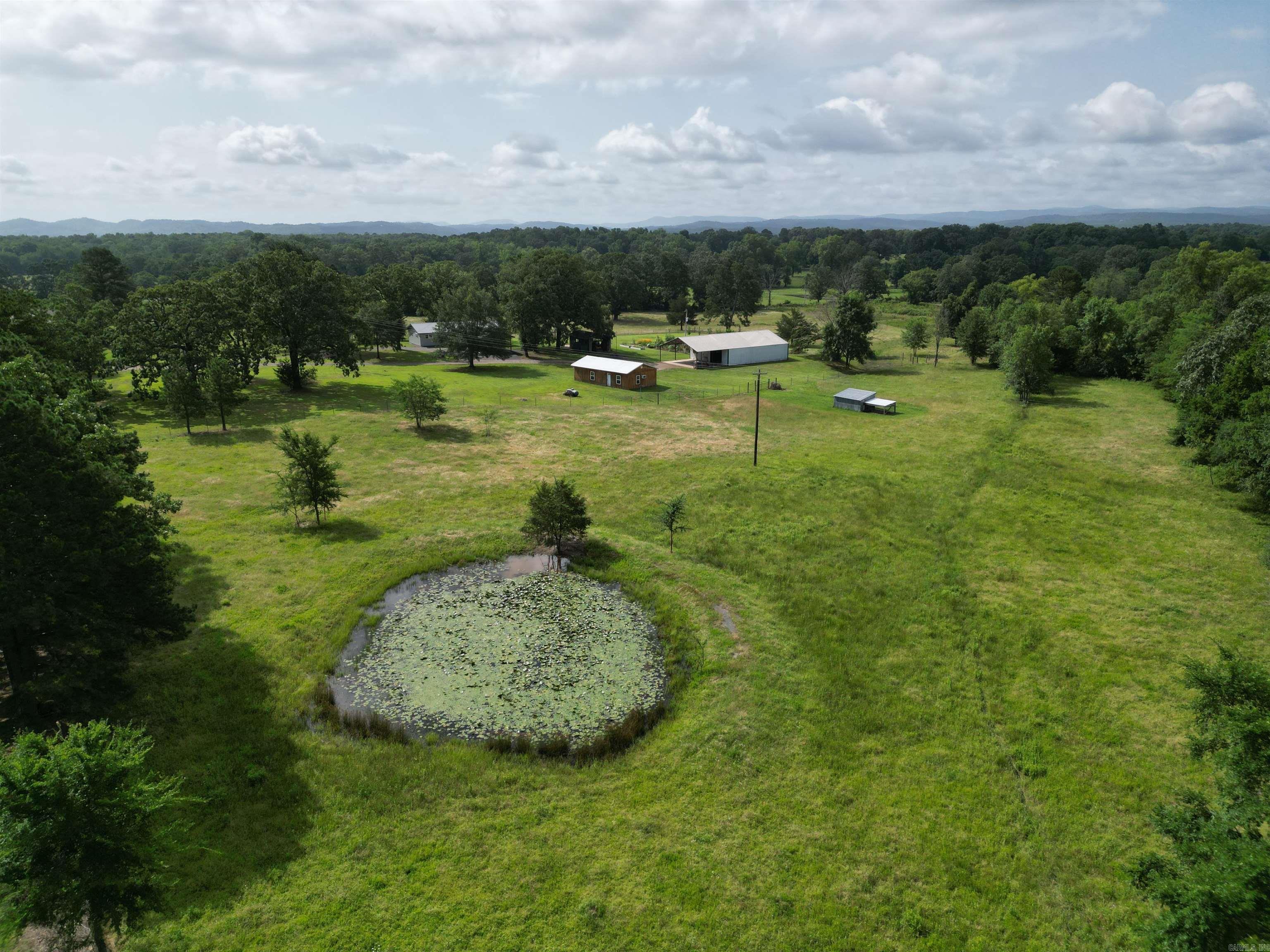4842 Highway 88 East Mena, AR 71953