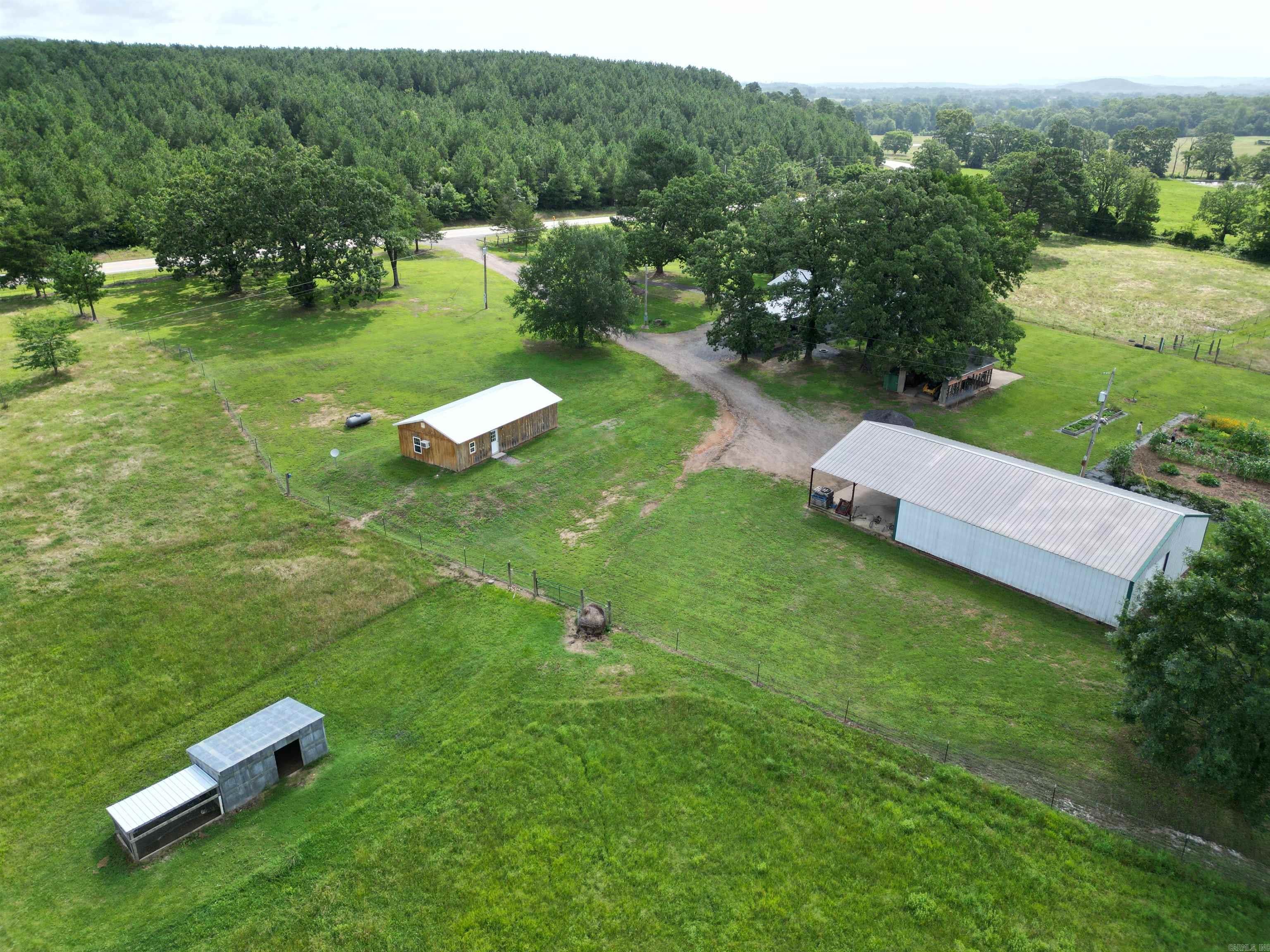 4842 Highway 88 East Mena, AR 71953