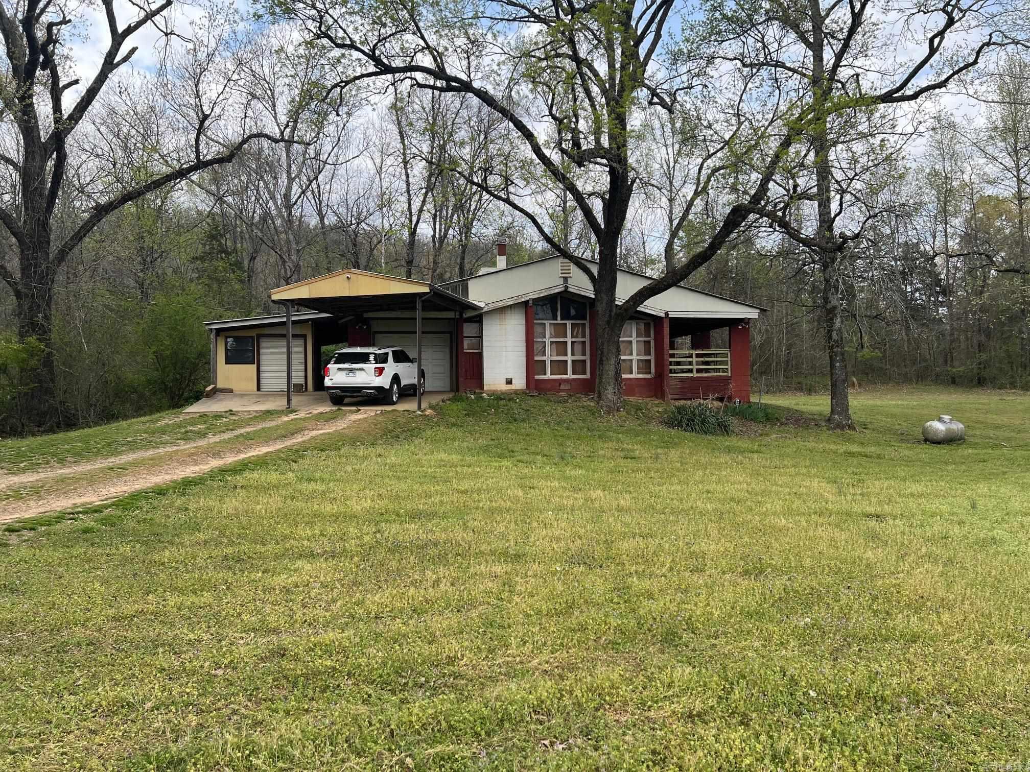 877  Tucker Mountain  Springfield, AR