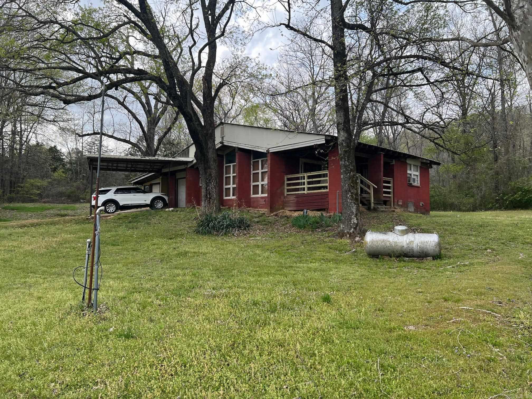 877  Tucker Mountain  Springfield, AR
