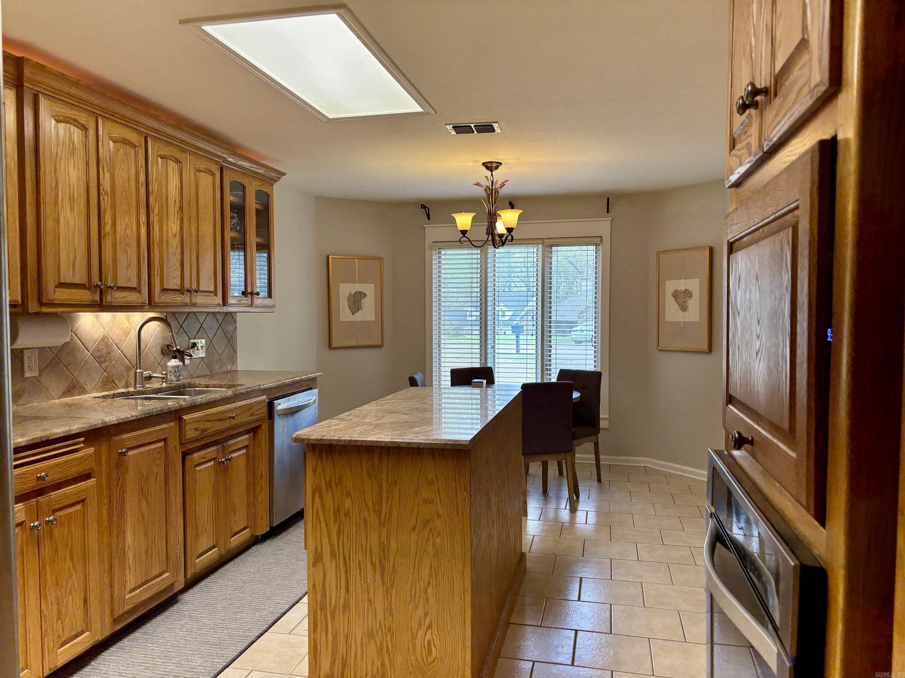 1065 Cambridge Court Benton, AR 72019