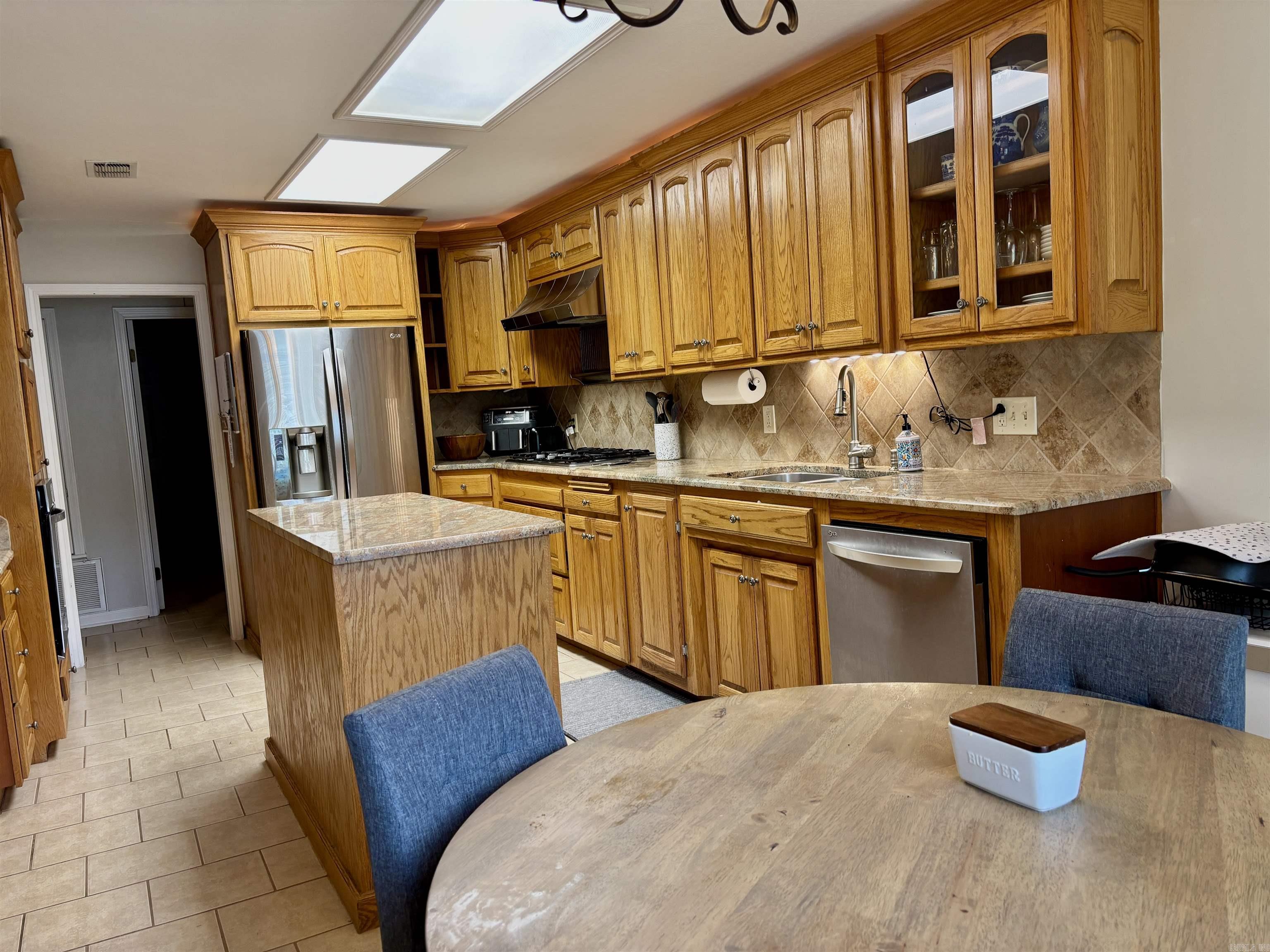 1065 Cambridge Court Benton, AR 72019
