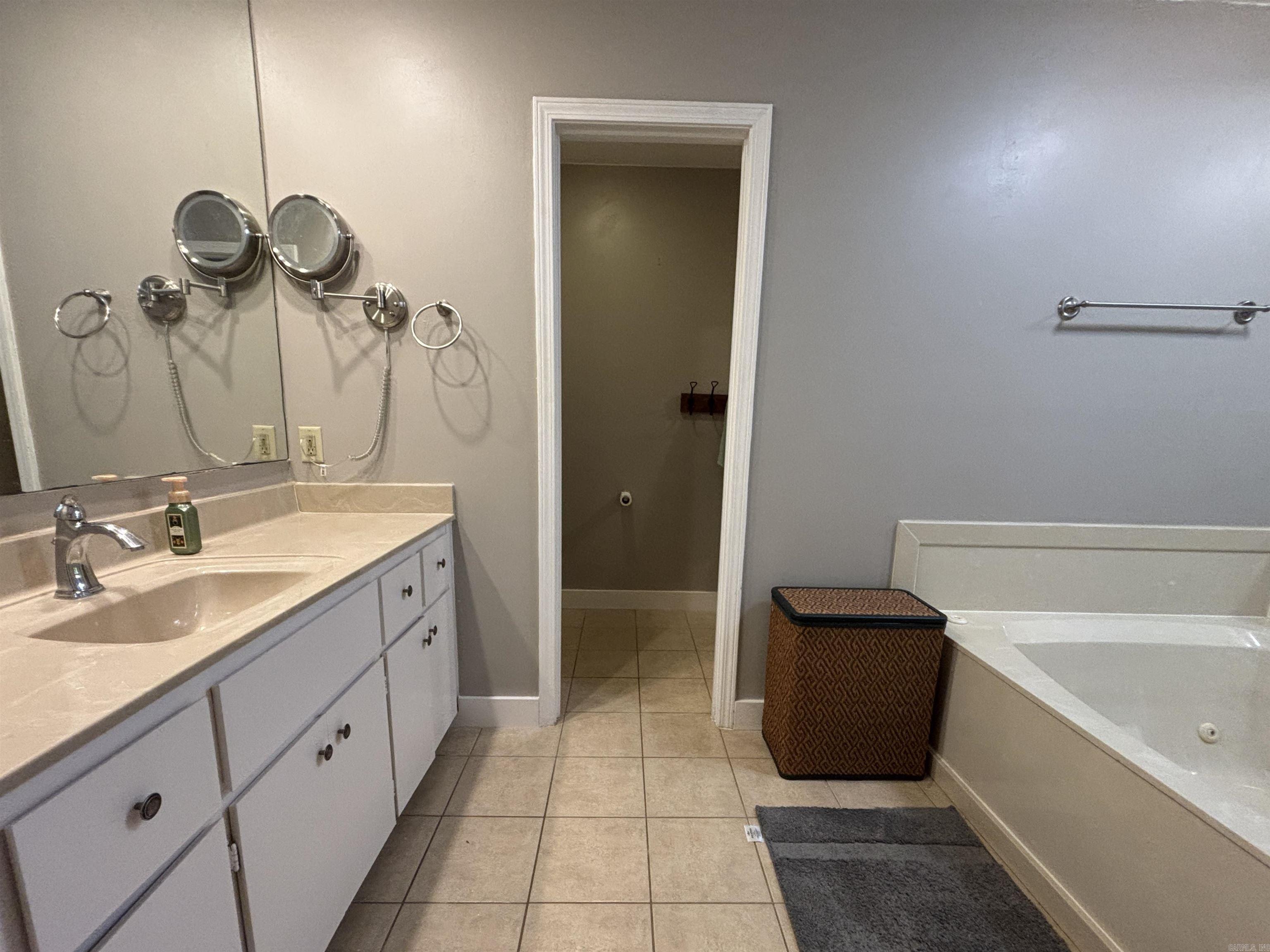 1065 Cambridge Court Benton, AR 72019