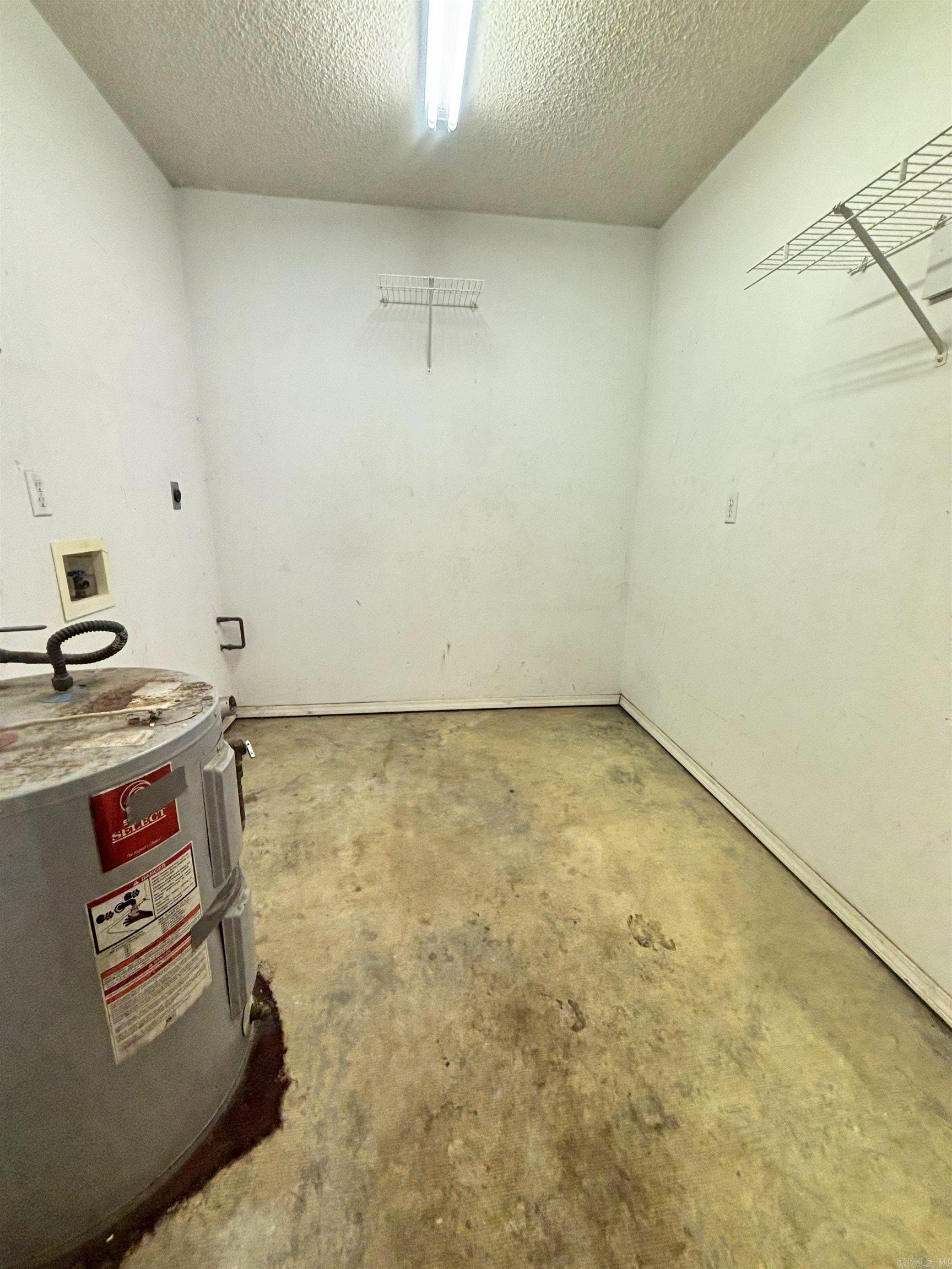 101 N Golden Lane  Mena, AR