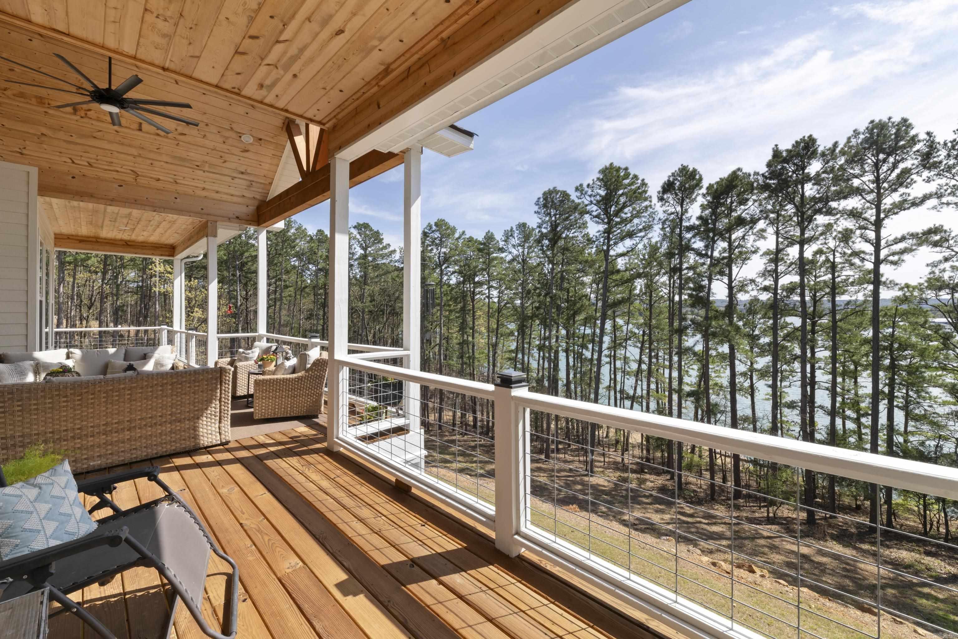 500  Island Shores Dr.  Drasco, AR