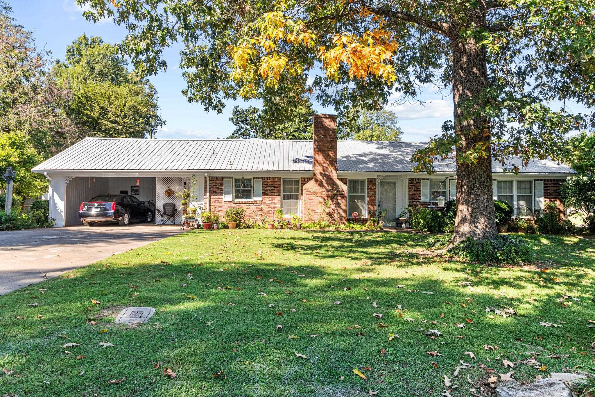 815 NW 3rd  Walnut Ridge, AR