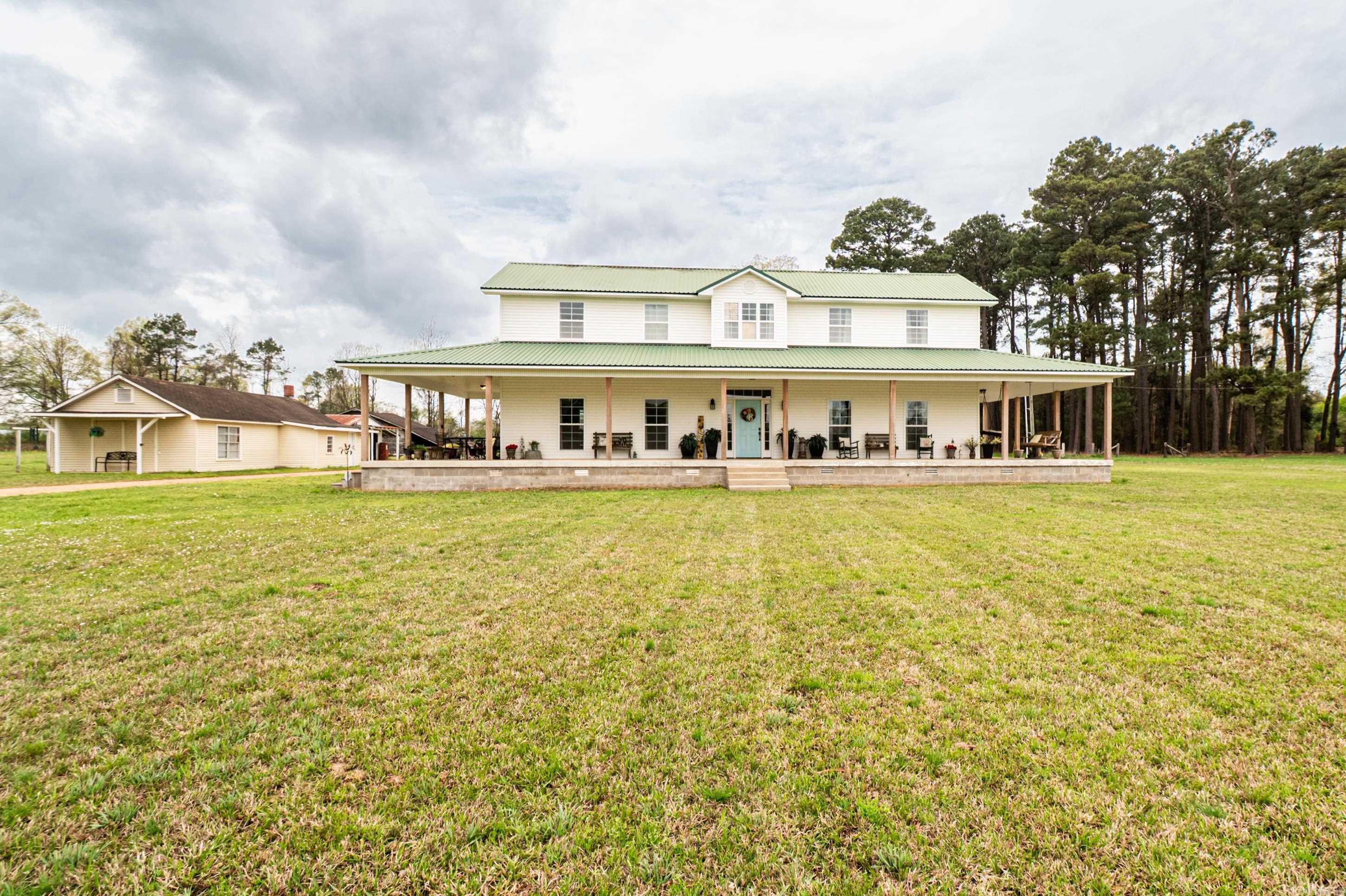 712  Us Highway 63  Warren, AR