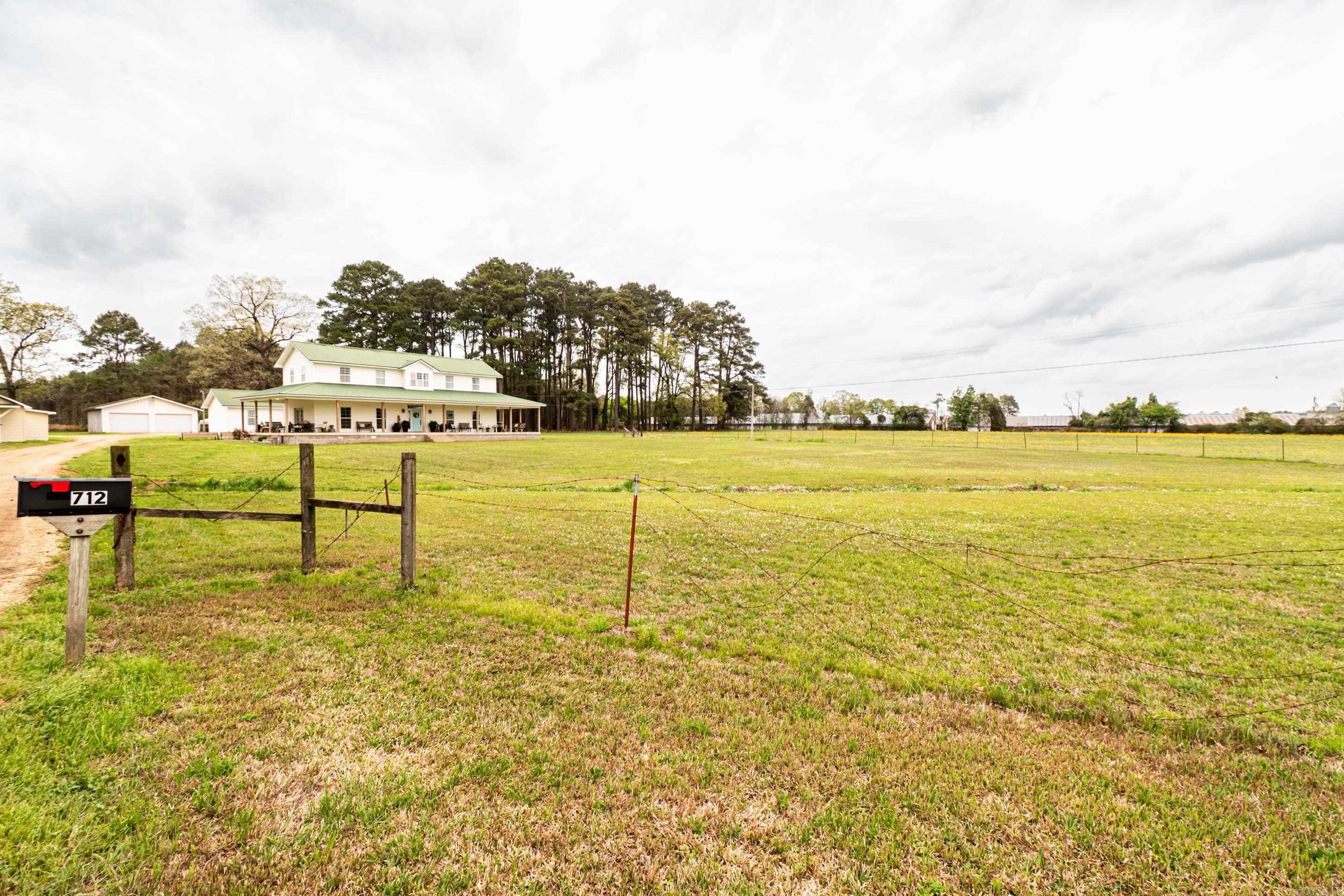 712  Us Highway 63  Warren, AR