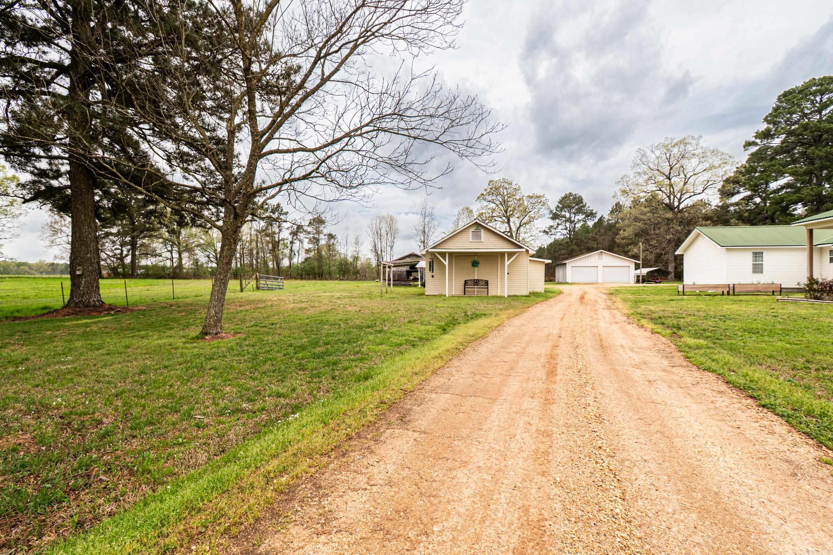 712  Us Highway 63  Warren, AR