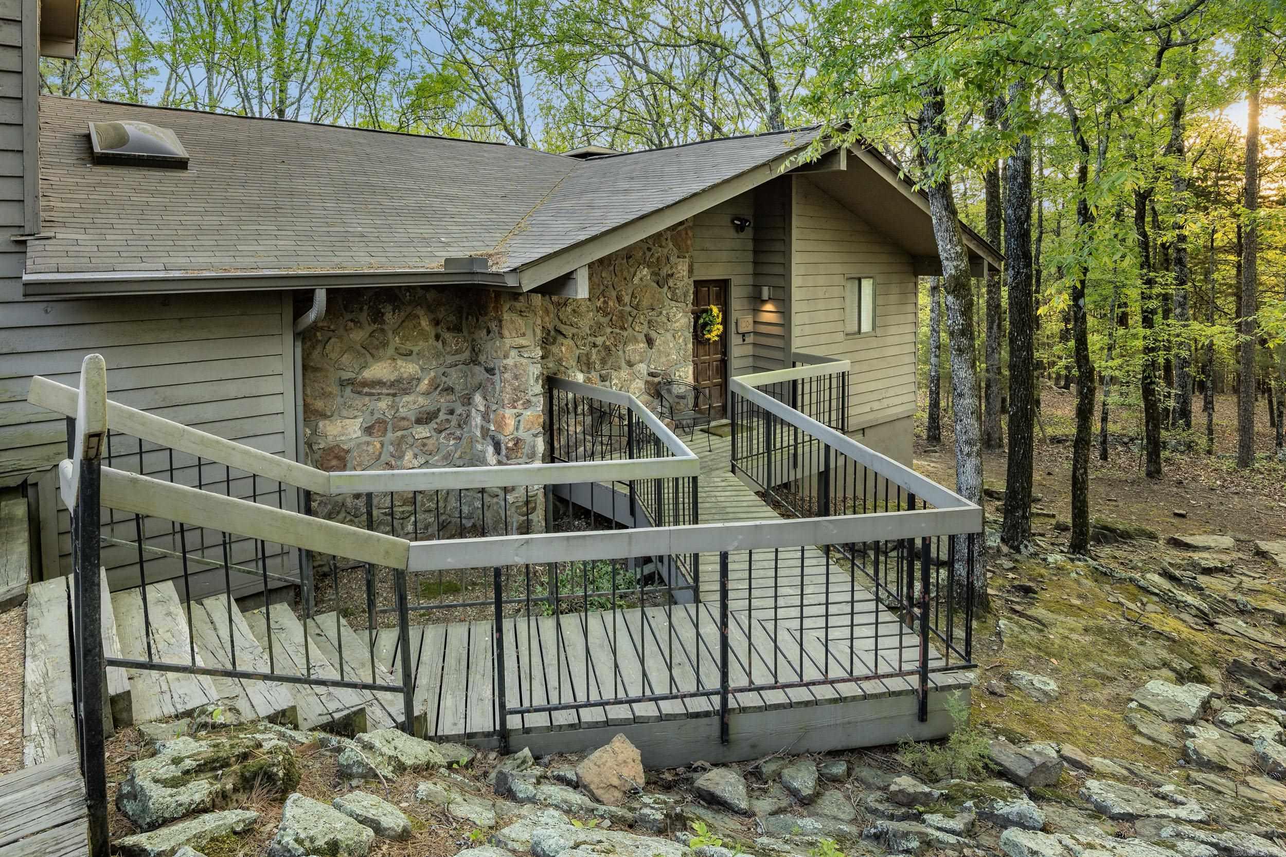 4204 Southwinds Loop Heber Springs, AR 72543