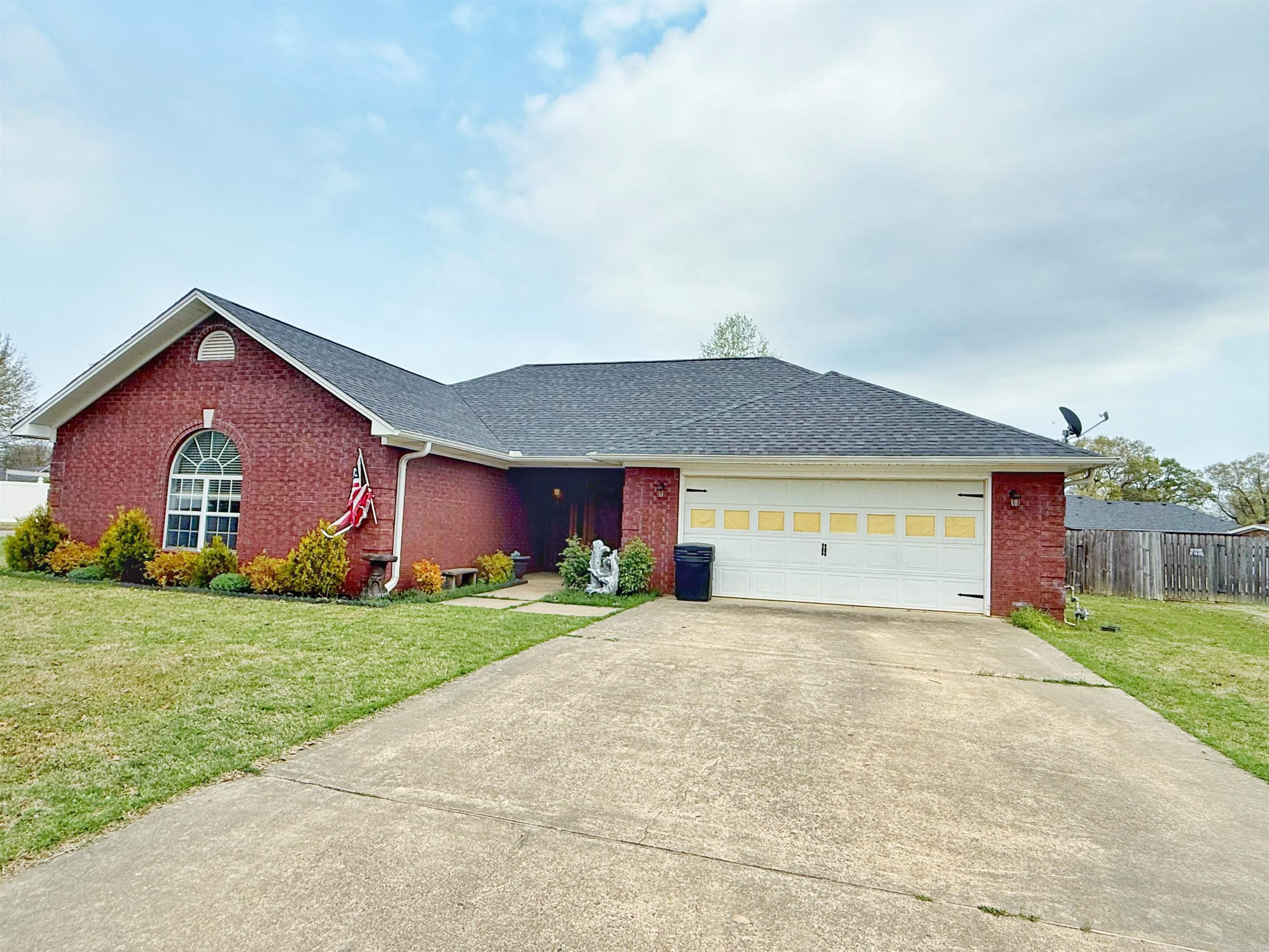 5  Arrowead  Clarksville, AR