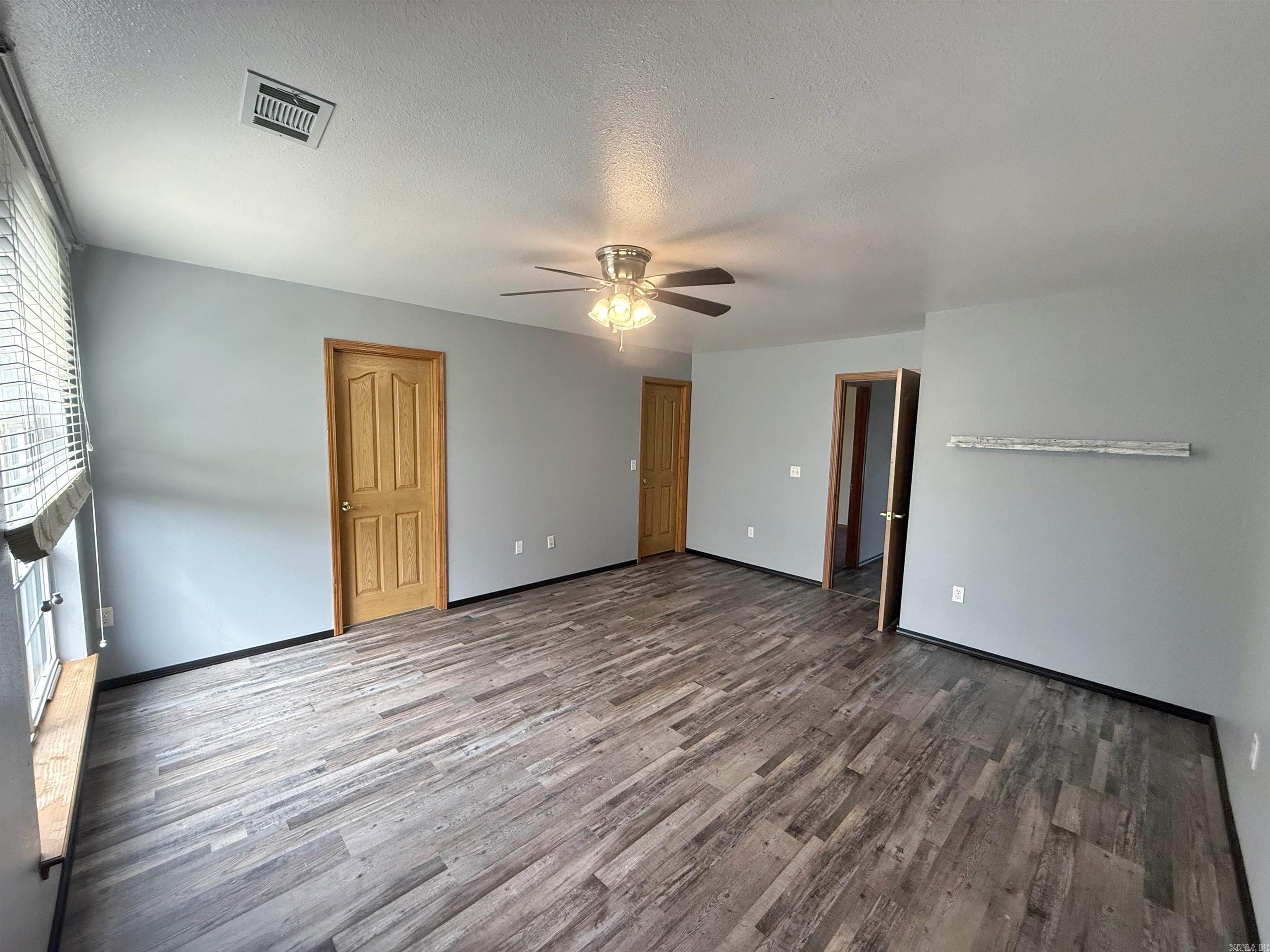 5  Arrowead  Clarksville, AR