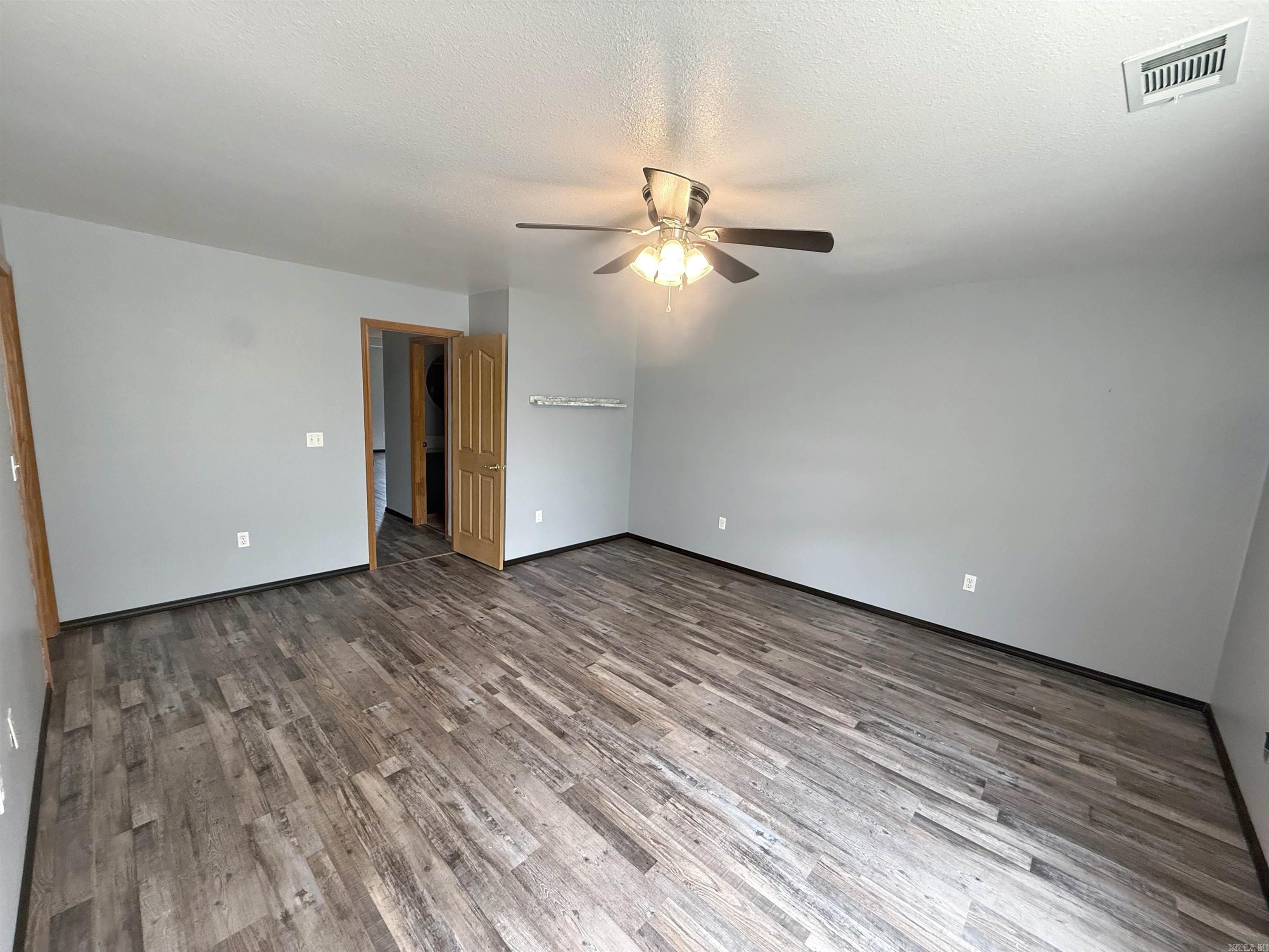 5  Arrowead  Clarksville, AR
