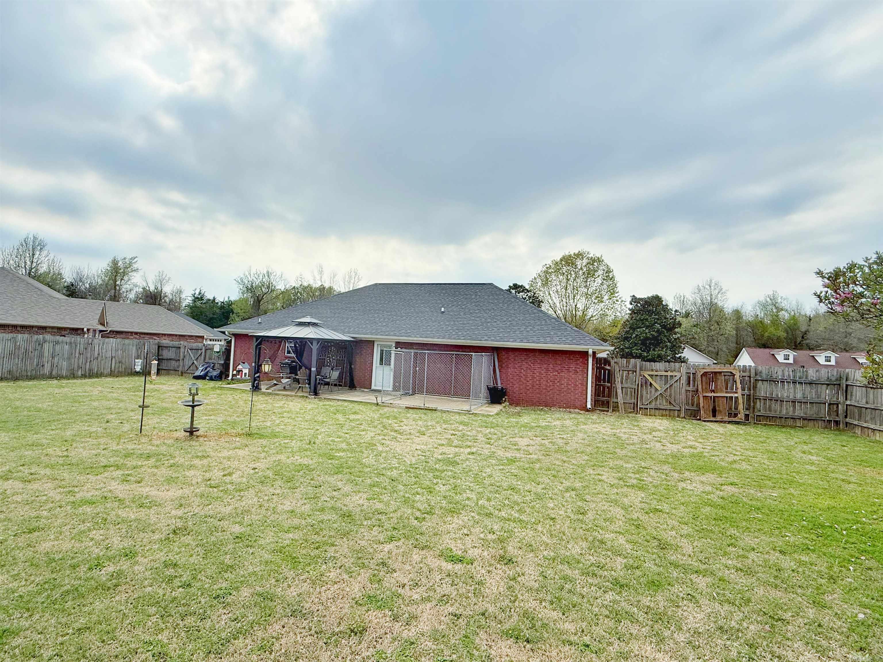 5  Arrowead  Clarksville, AR