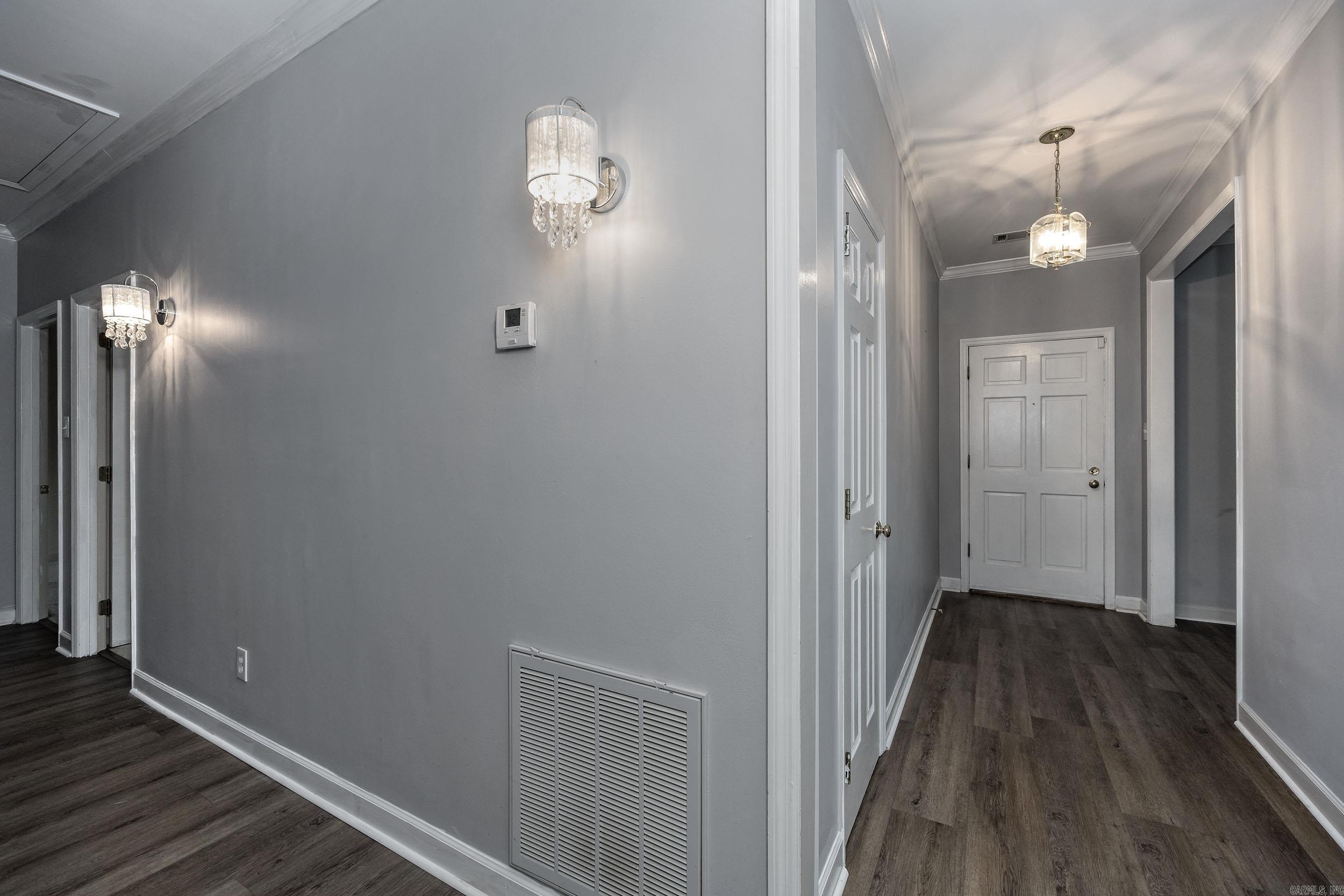 7 Carrollton Court Little Rock, AR 72211