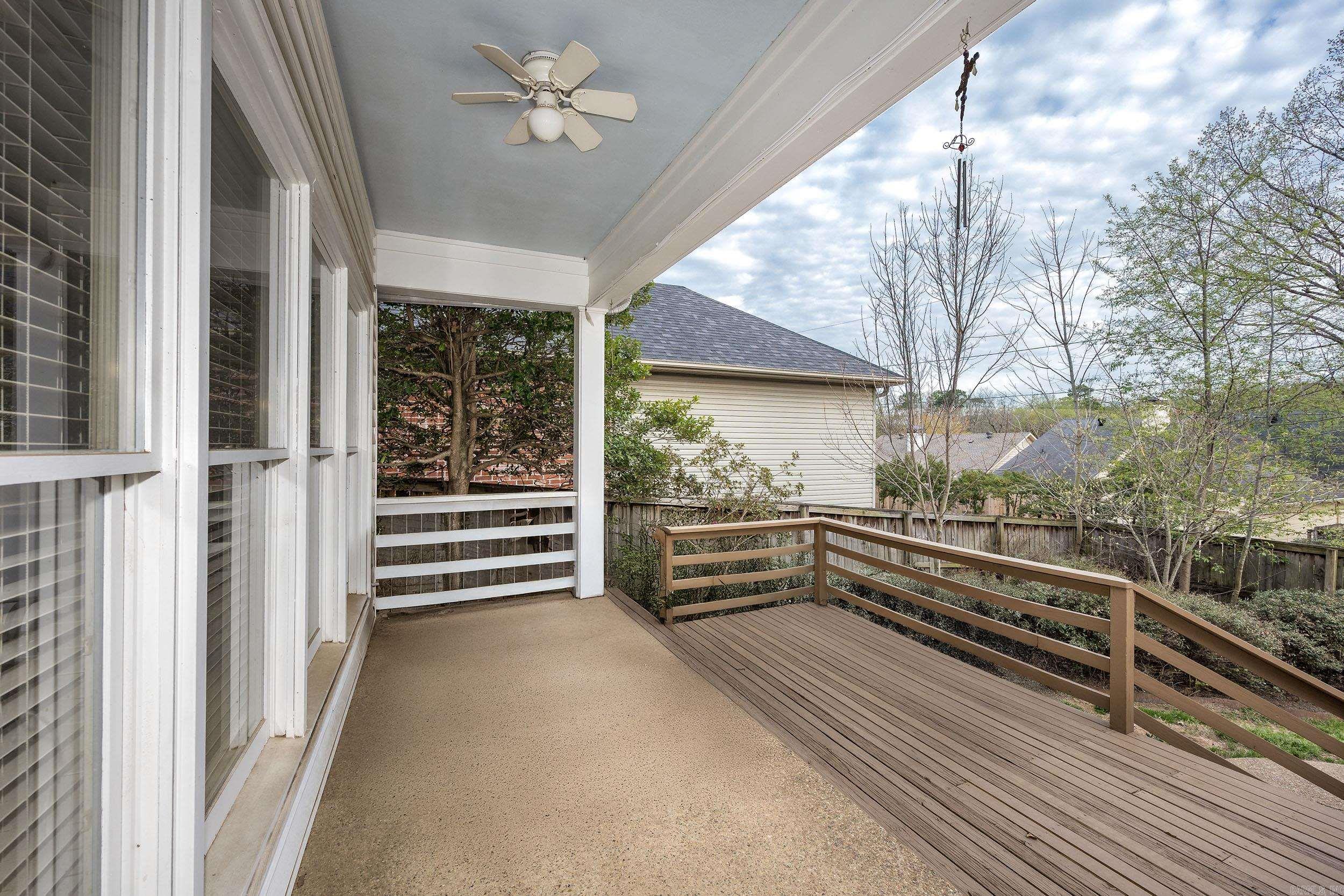 7 Carrollton Court Little Rock, AR 72211