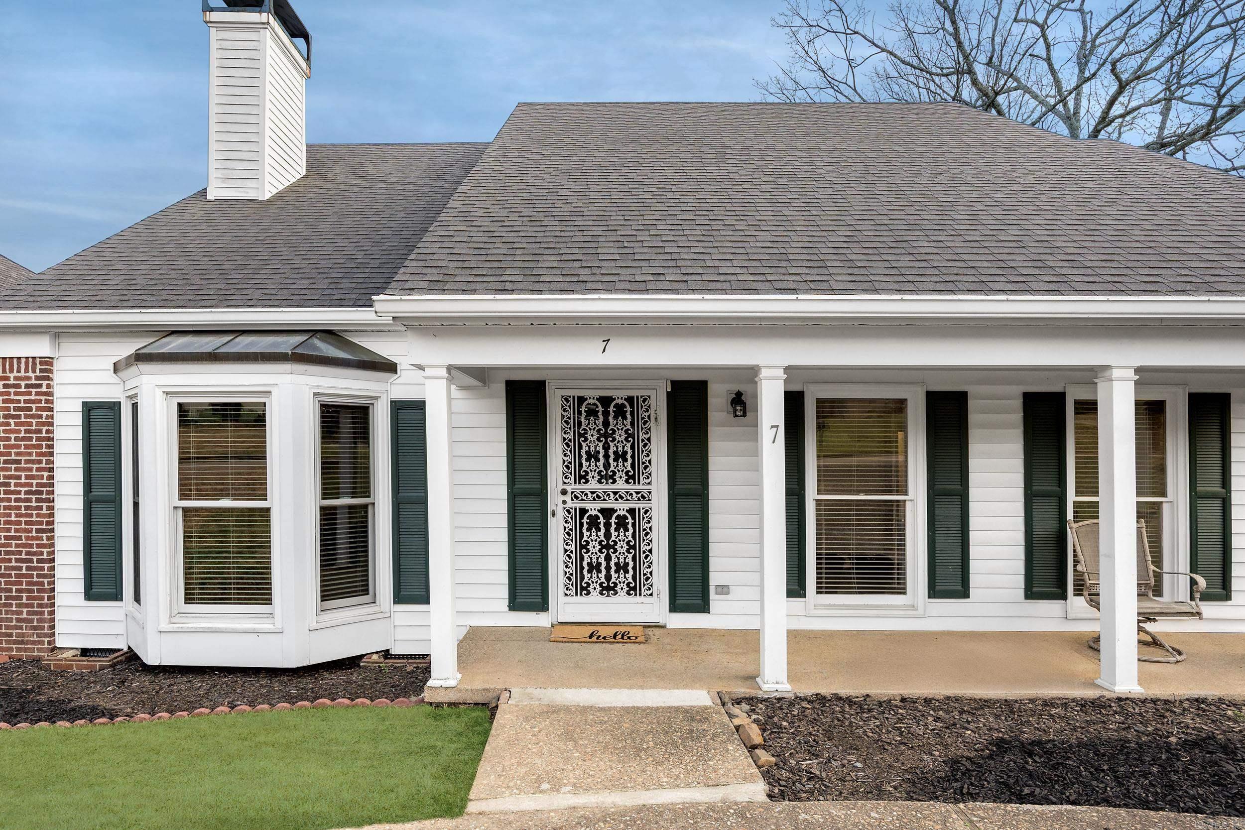 7 Carrollton Court Little Rock, AR 72211