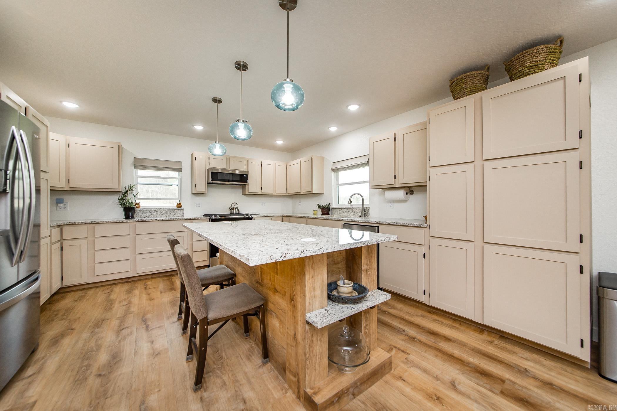 582 Canaan Rd. Marshall, AR 72650