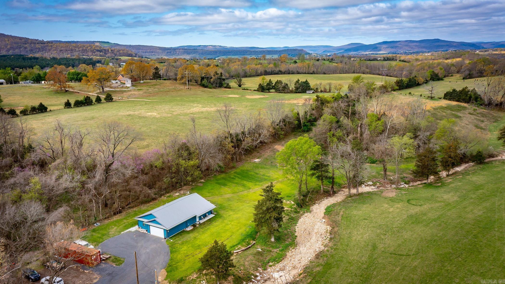 582 Canaan Rd. Marshall, AR 72650