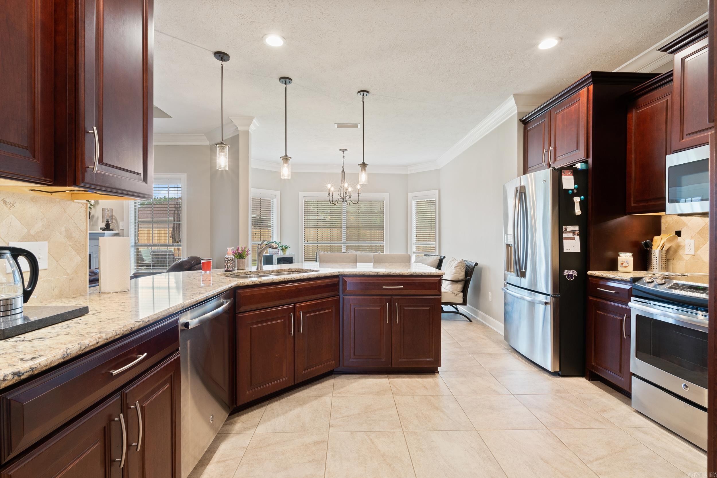 3035 Crawford Loop