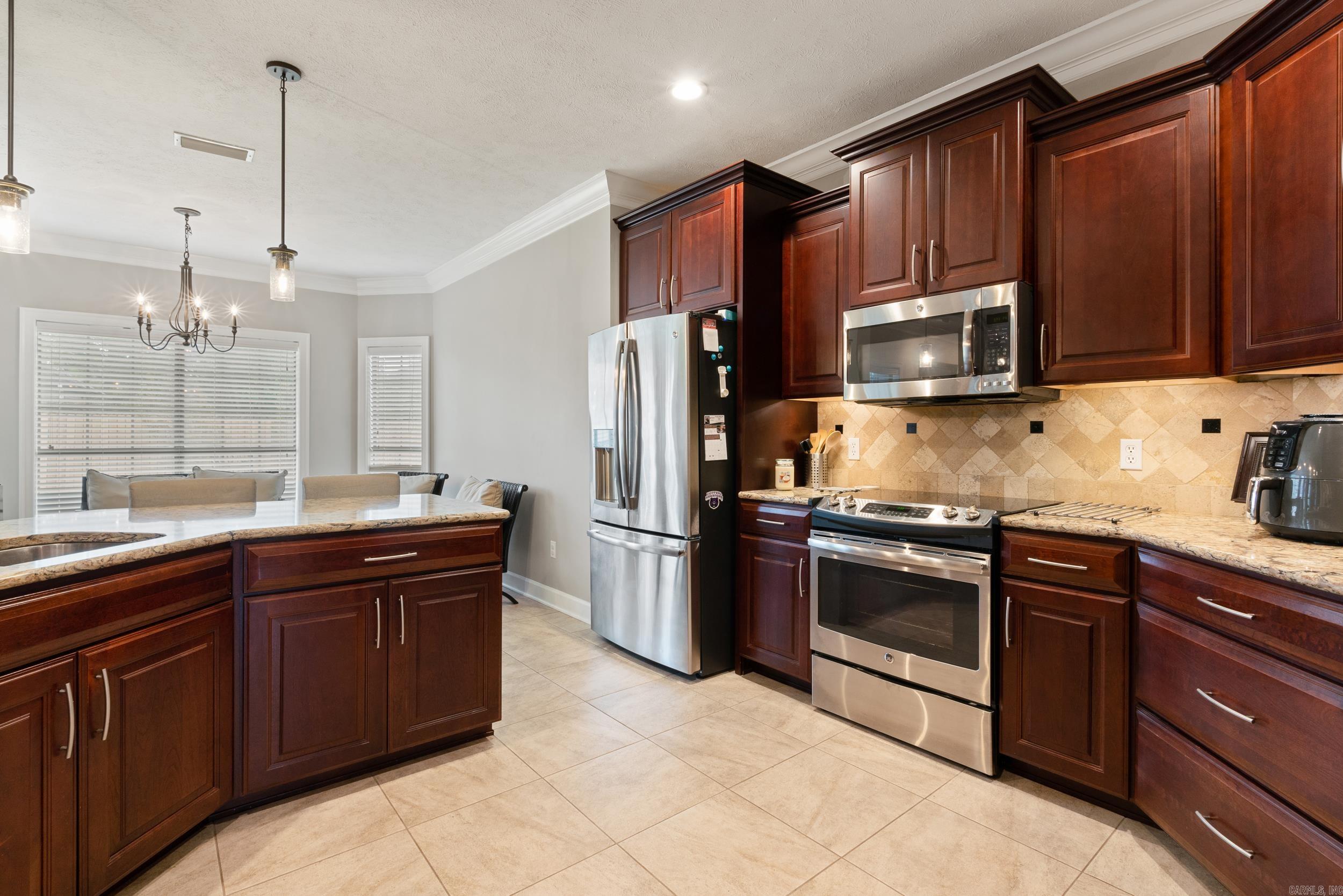 3035 Crawford Loop