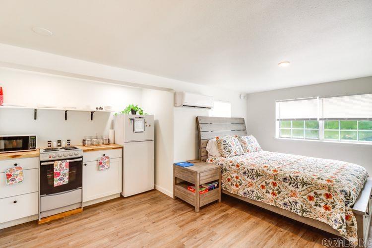 805  Oak  Mountain View, AR