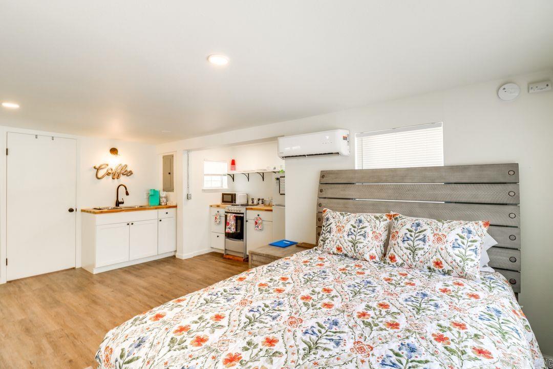 805  Oak  Mountain View, AR