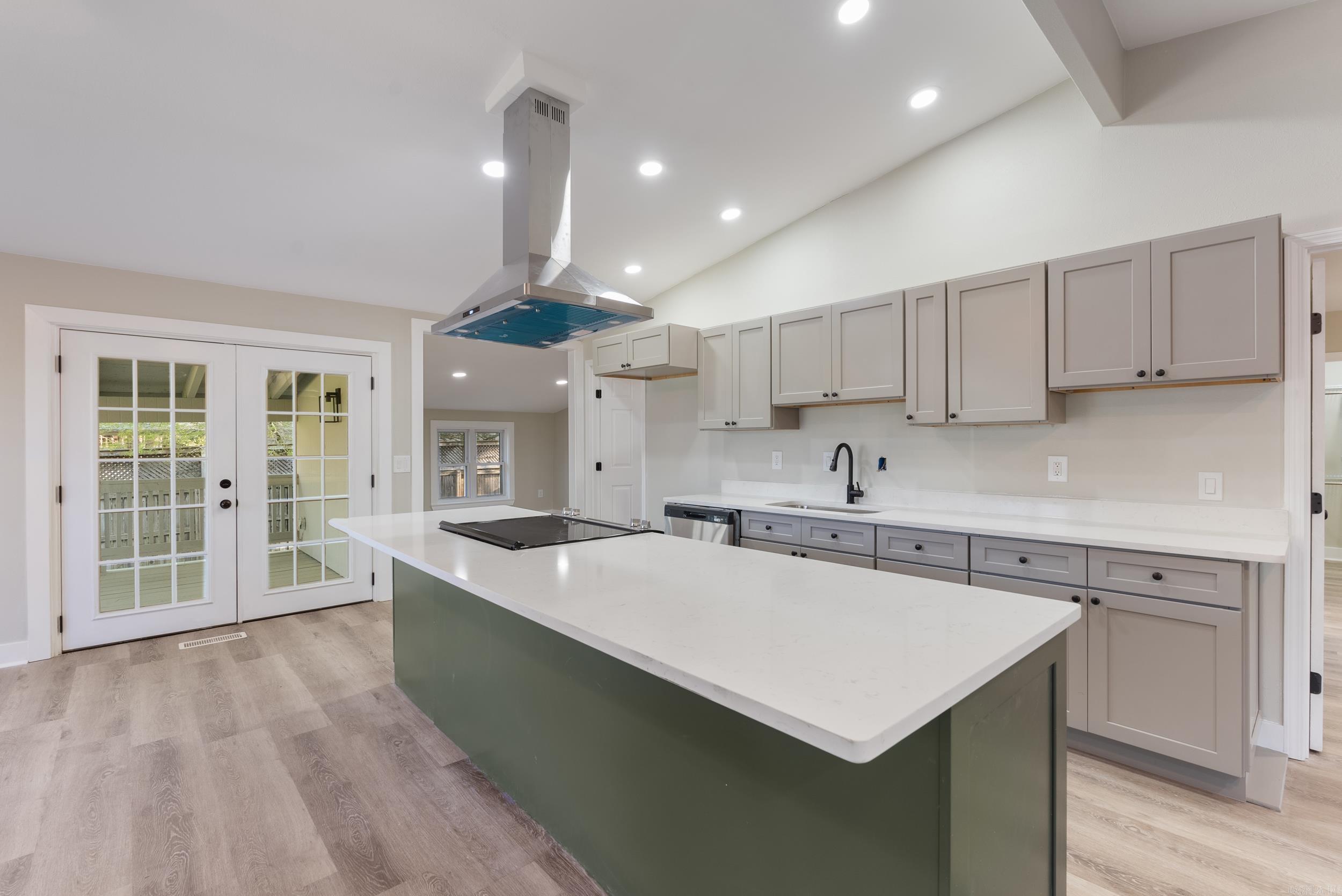 2323  Pinewood  Heber Springs, AR