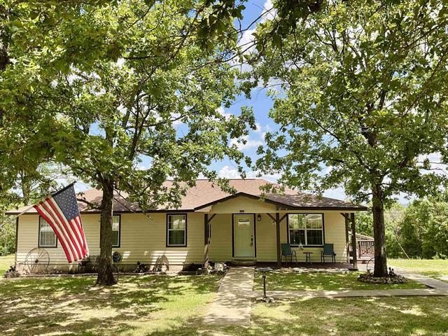 1883  Marion County Road 2027  Yellville, AR