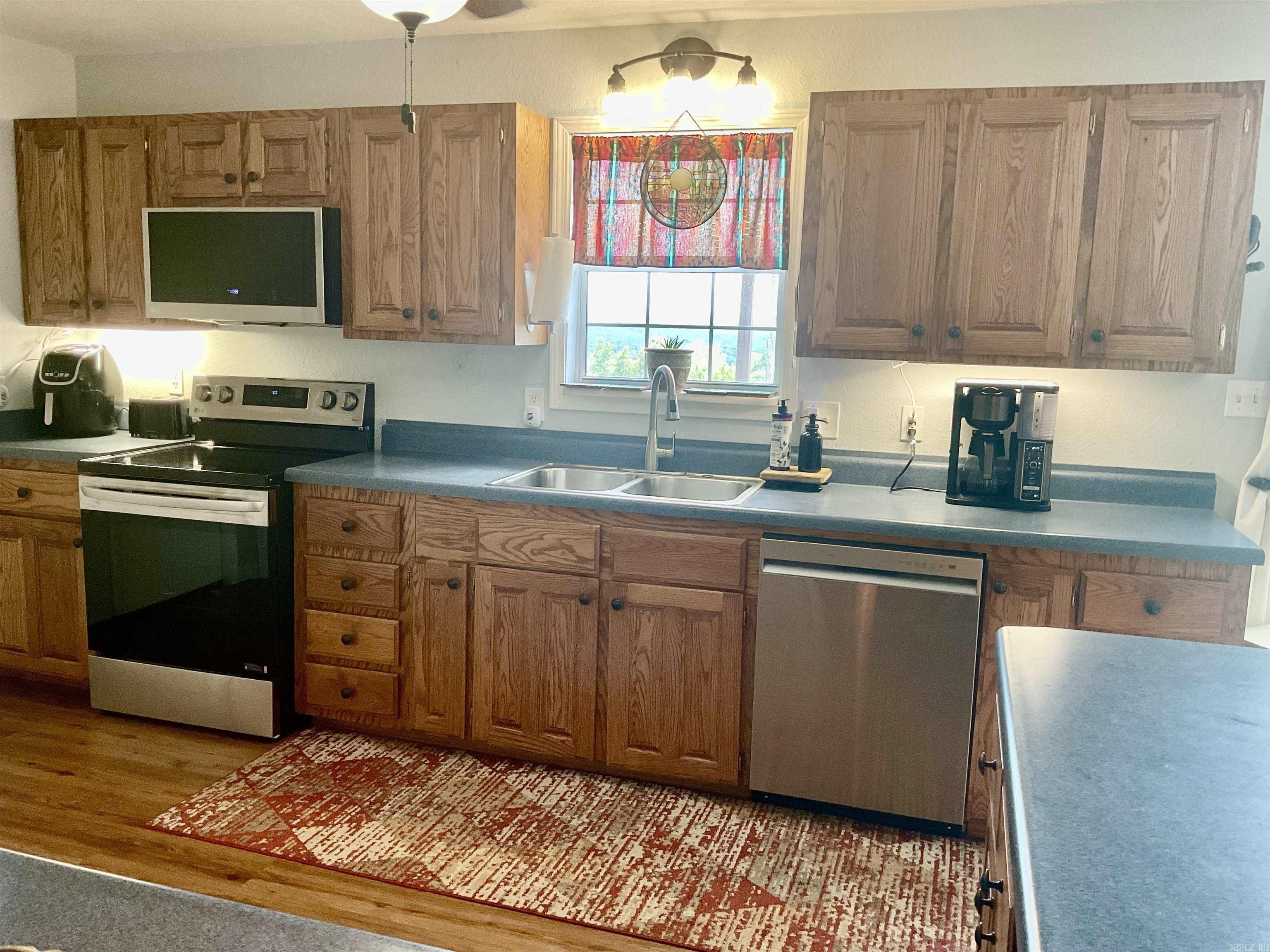 1883 Marion County Road 2027  Yellville, AR