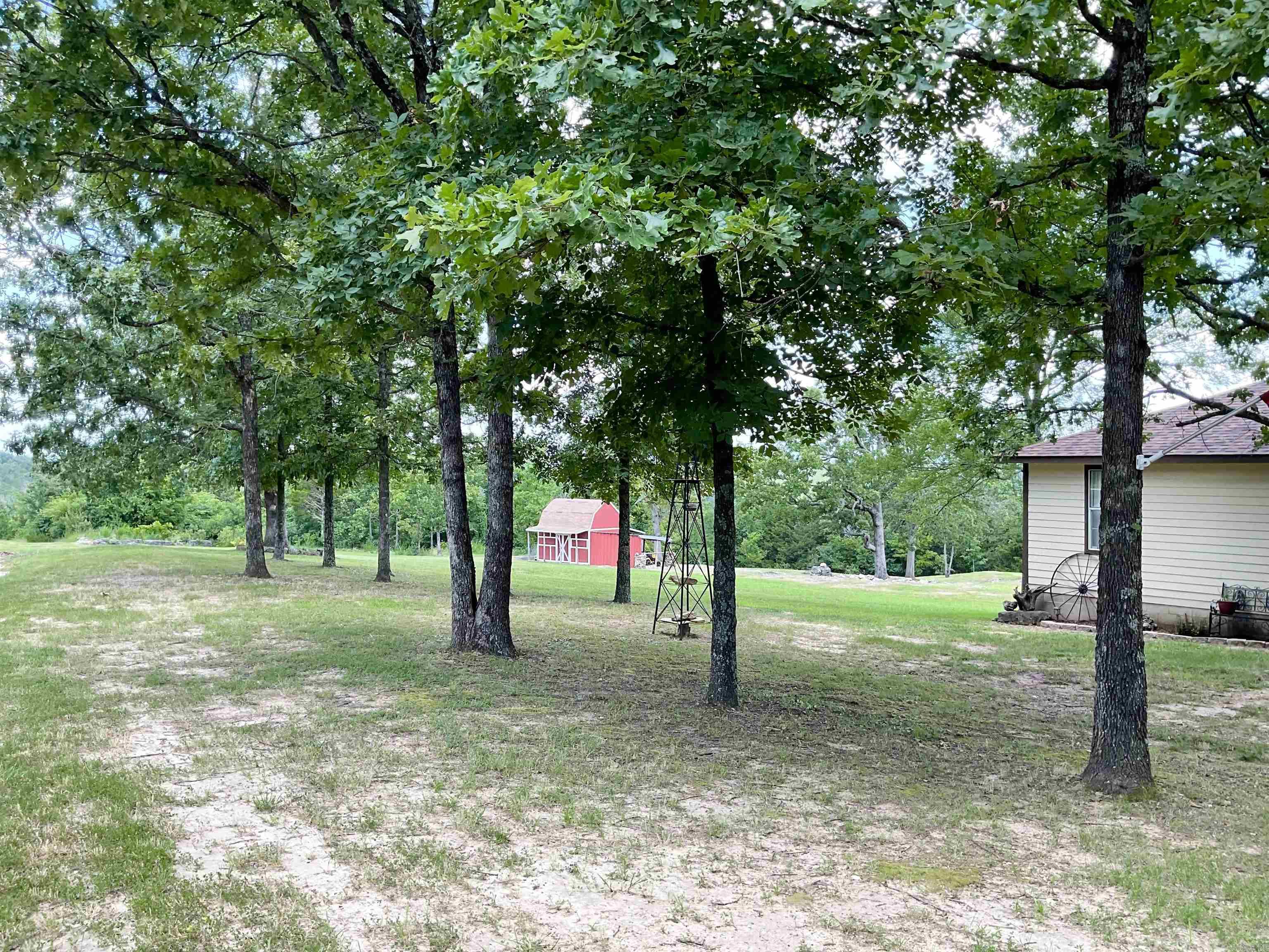 1883 Marion County Road 2027  Yellville, AR