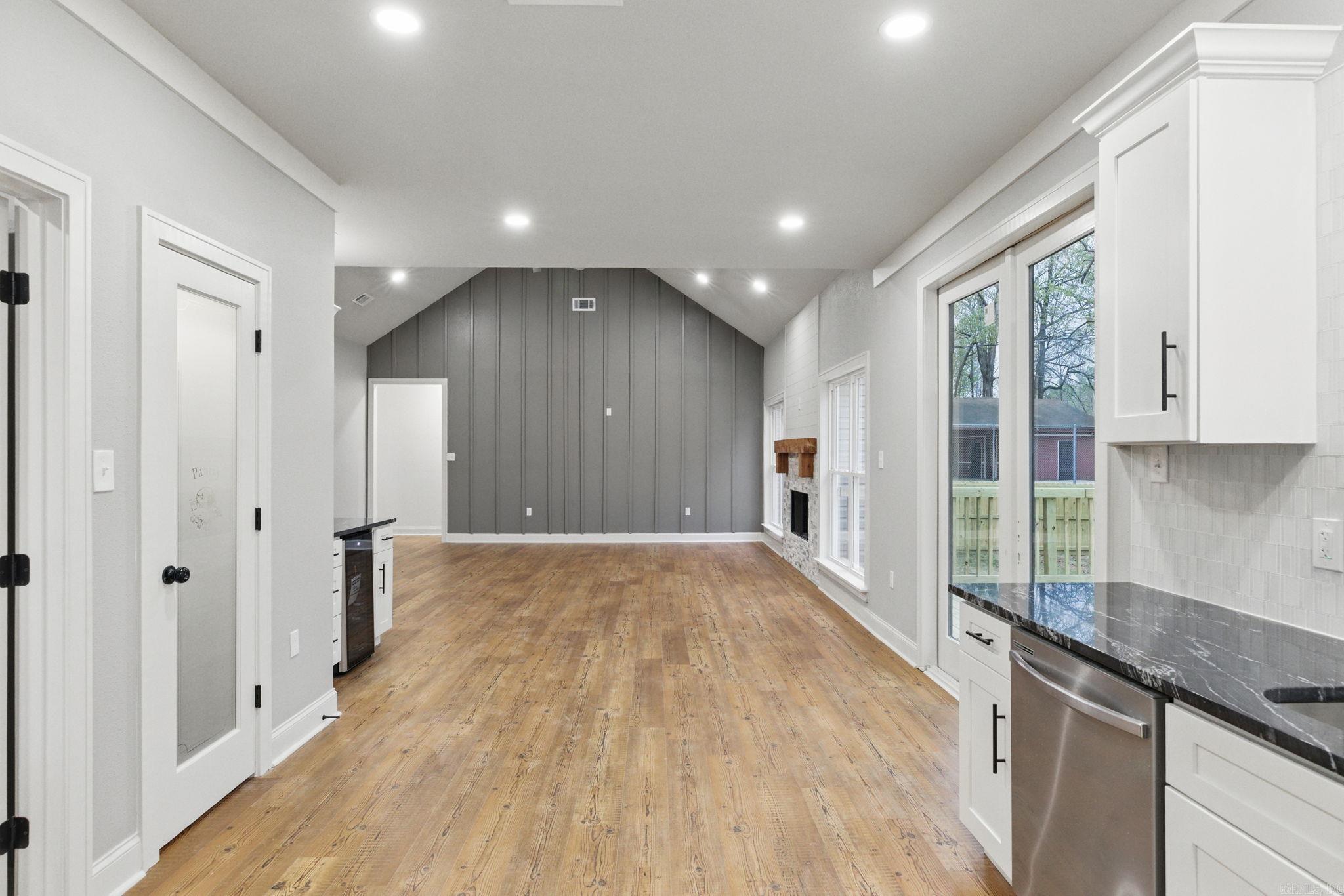 15210  Sara Drive  Little Rock, AR