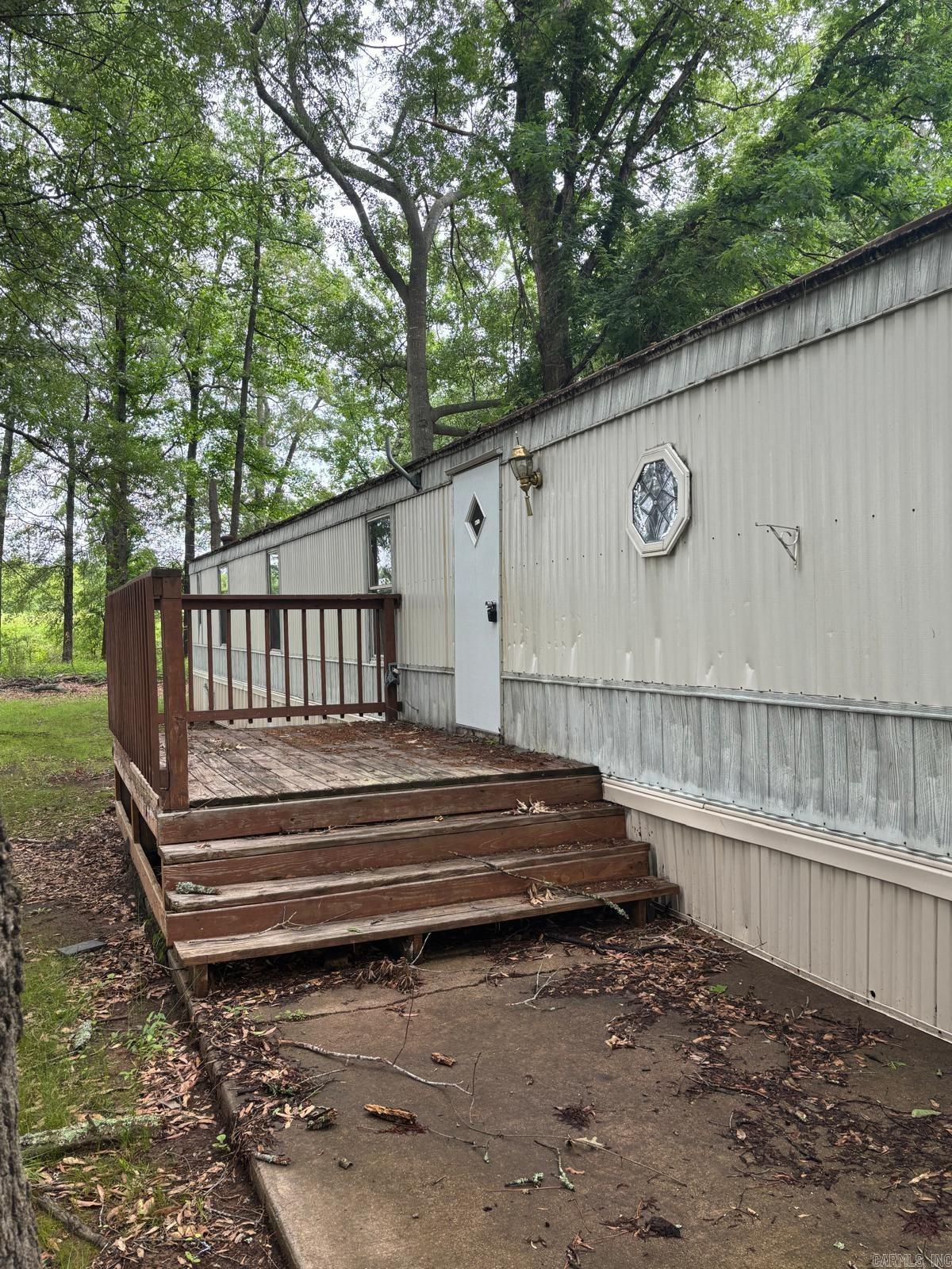1721  Leonard Dr  Jacksonville, AR