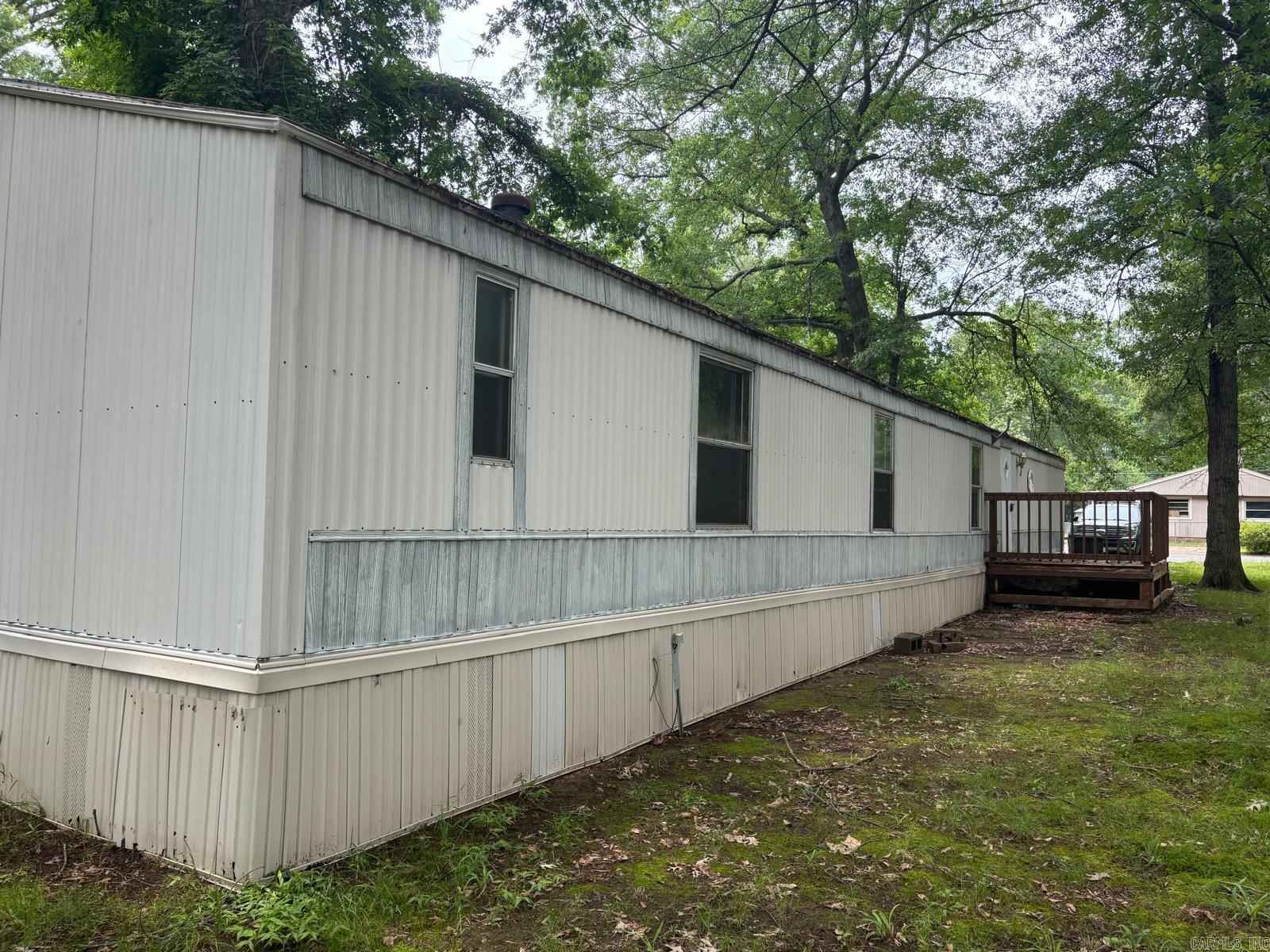 1721  Leonard Dr  Jacksonville, AR